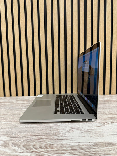 MacBook Pro 15" 2012 i7 8gb 250gb SSD