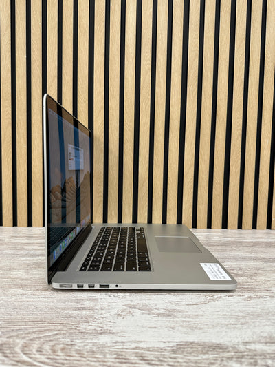 MacBook Pro 15" 2013 i7 8gb 250gb SSD