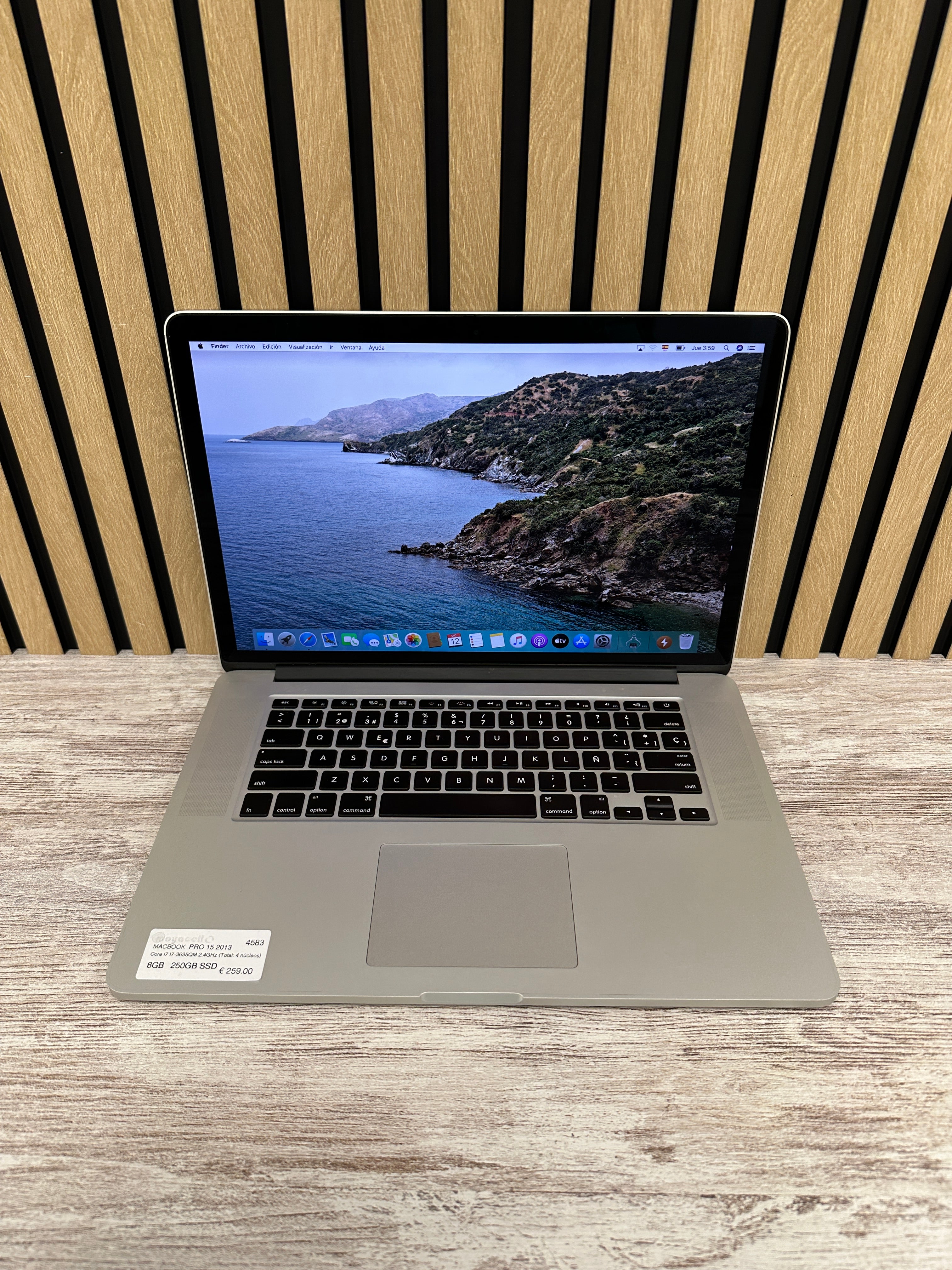 MacBook Pro 15" 2013 i7 8gb 250gb SSD