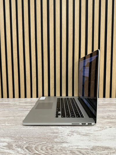 MacBook Pro 15" 2013 i7 8gb 250gb SSD