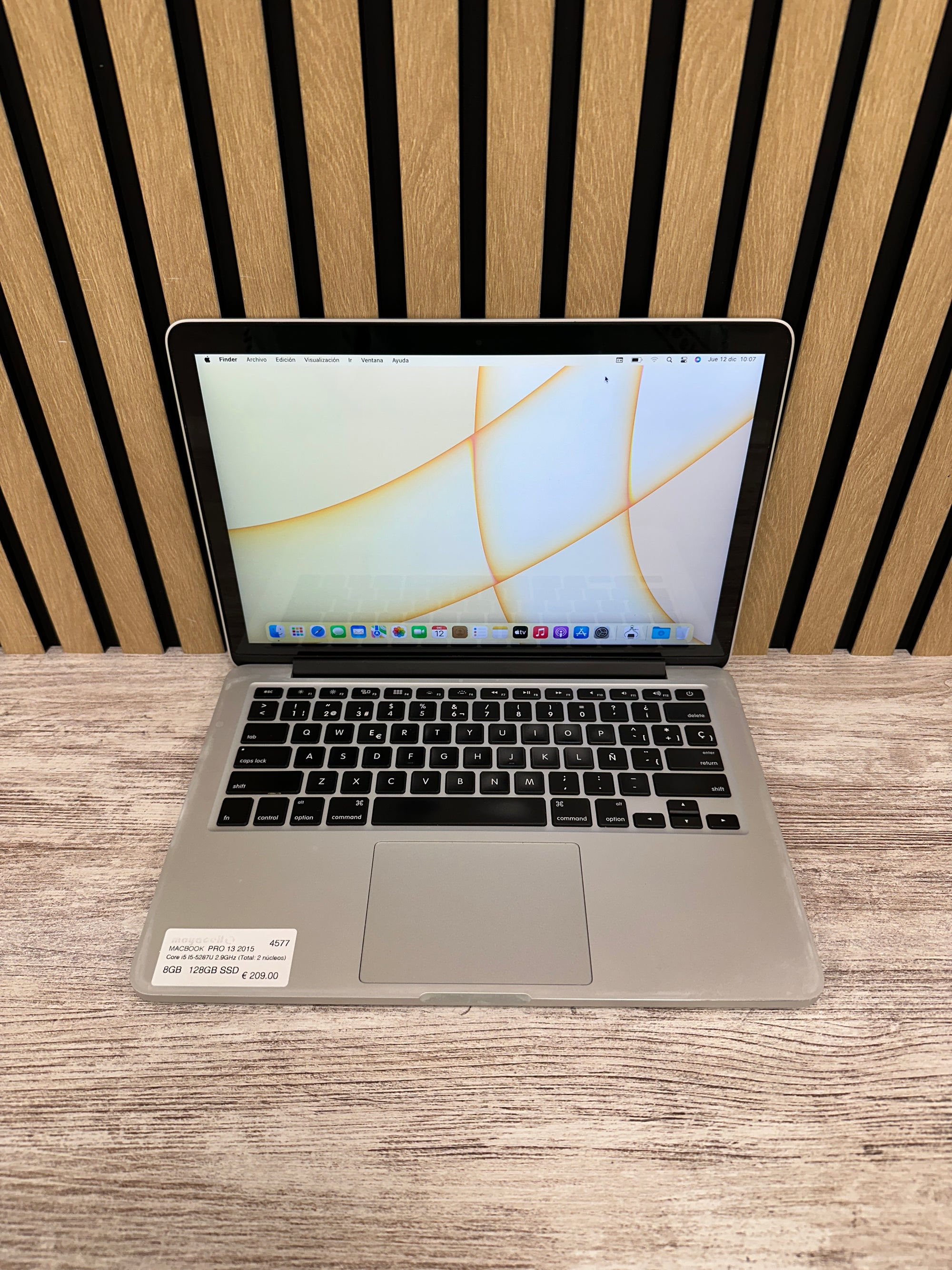 MacBook Pro 13" 2015 i5 8gb 128gb SSD