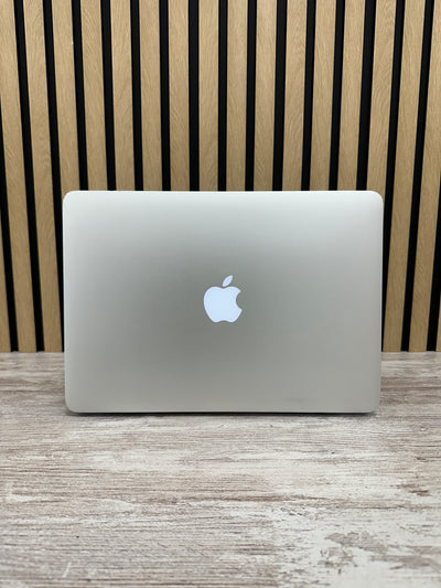 MacBook Pro 13" 2015 i5 8gb 128gb SSD