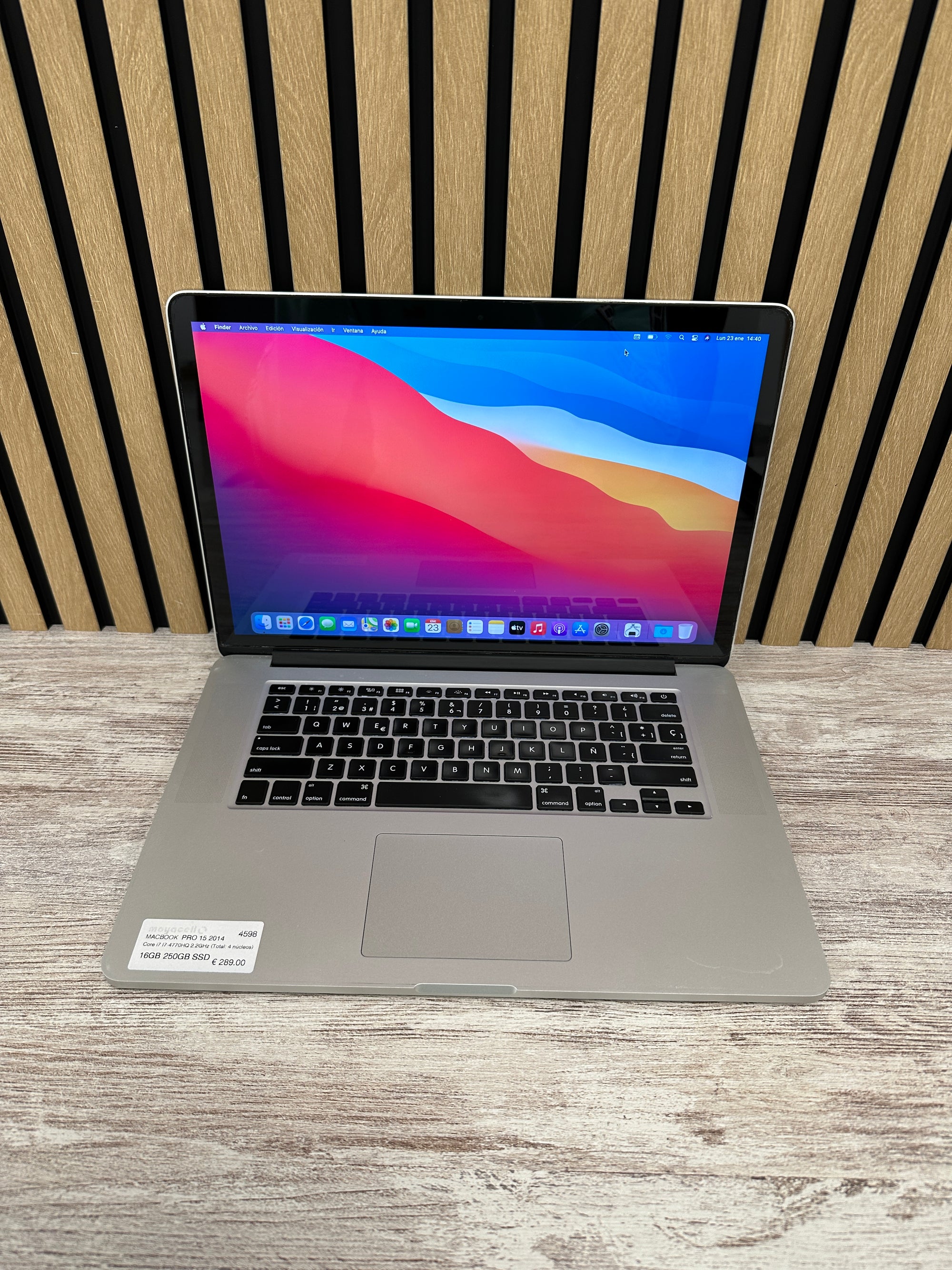 MacBook Pro 15" 2014 i7 16gb 250gb SSD