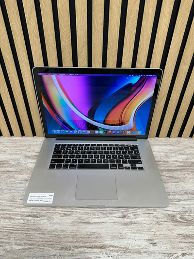 MacBook Pro 15" 2014 i7 16gb 250gb SSD