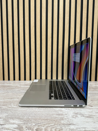 MacBook Pro 15" 2014 i7 16gb 250gb SSD