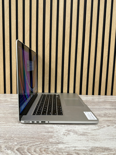 MacBook Pro 15" 2014 i7 16gb 250gb SSD