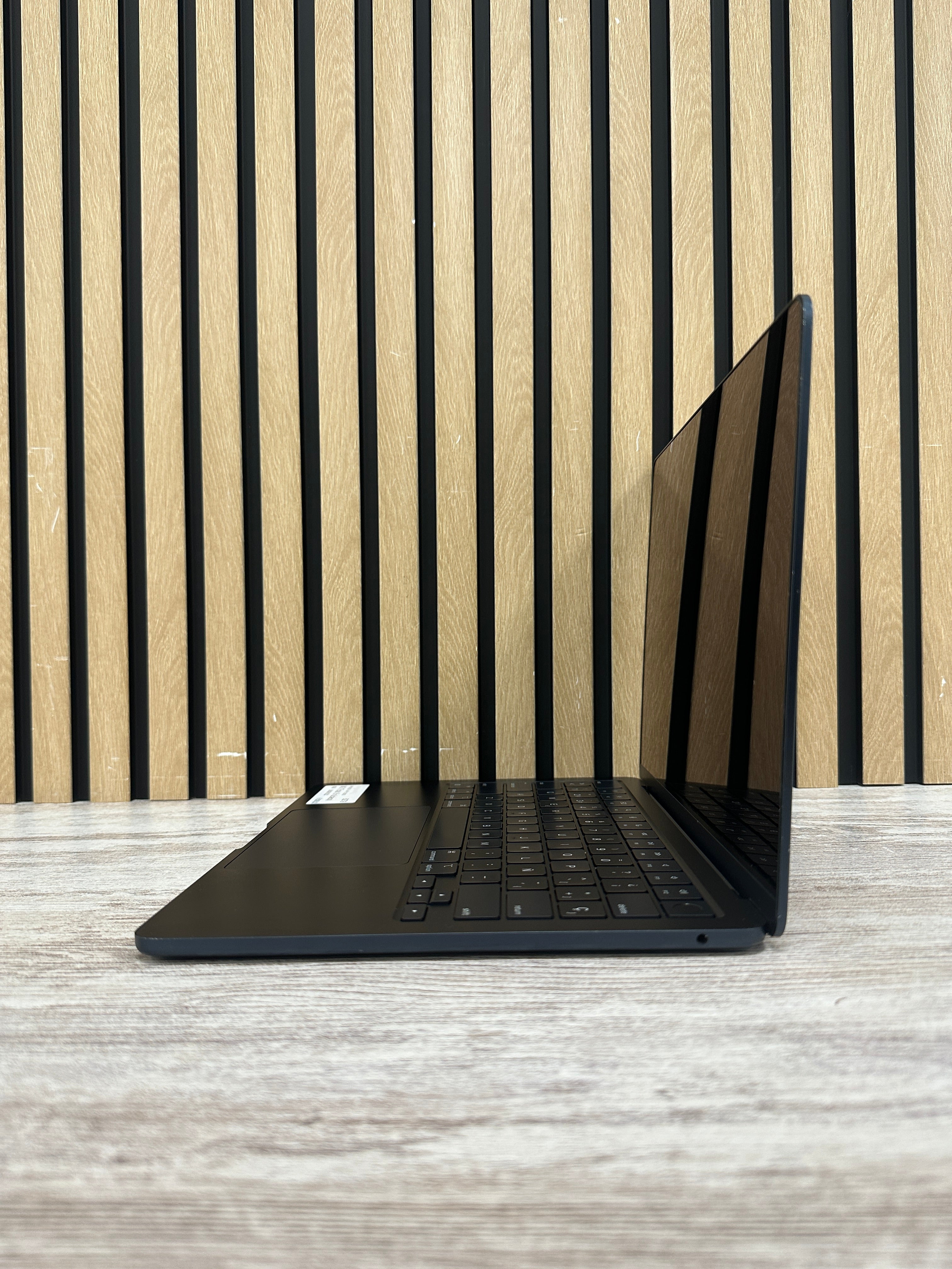 MacBook Air 13" 2022 M2 8gb 256gb SSD