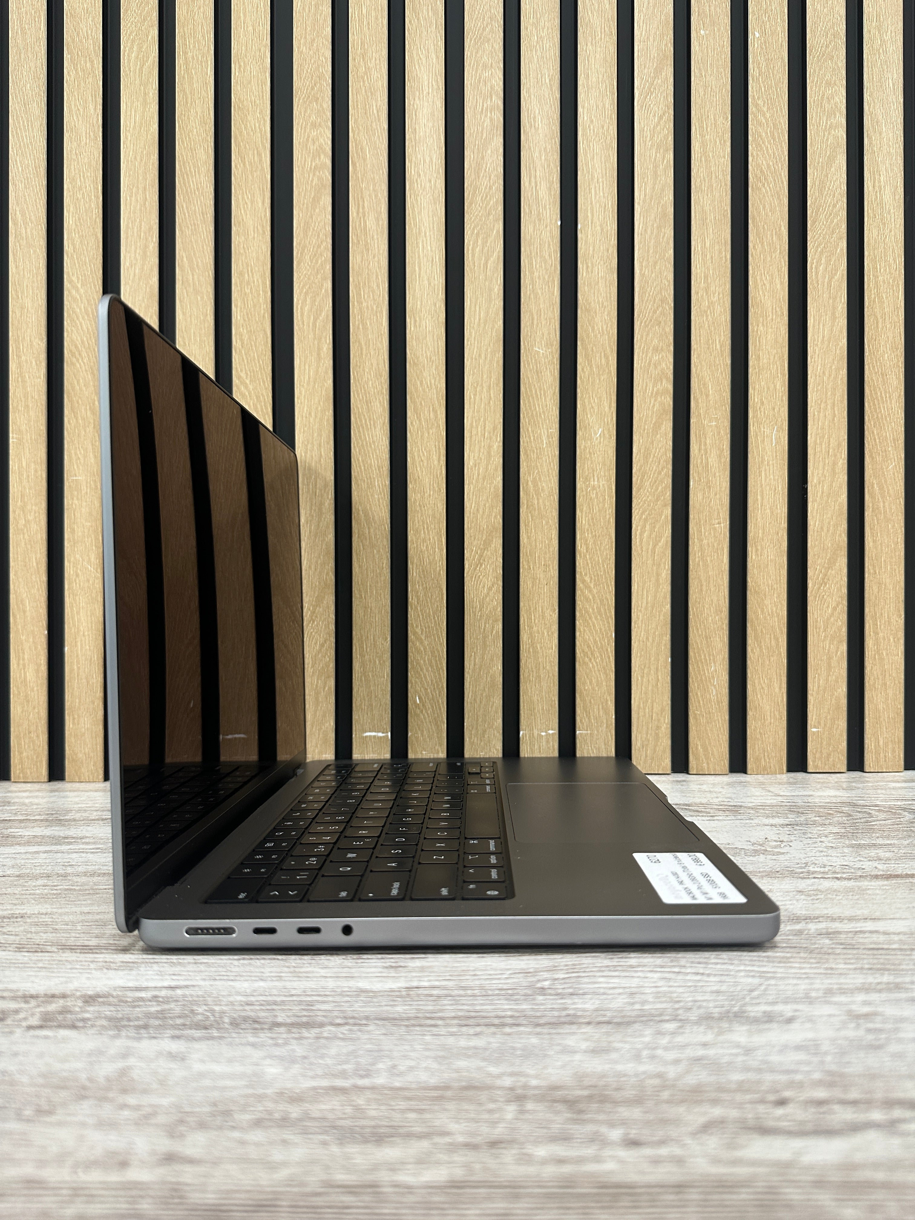 MacBook Pro 14" 2021 M1 PRO 16gb 512gb SSD