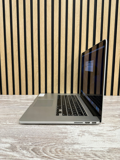 MacBook Pro 15" 2012 i7 8gb 250gb SSD