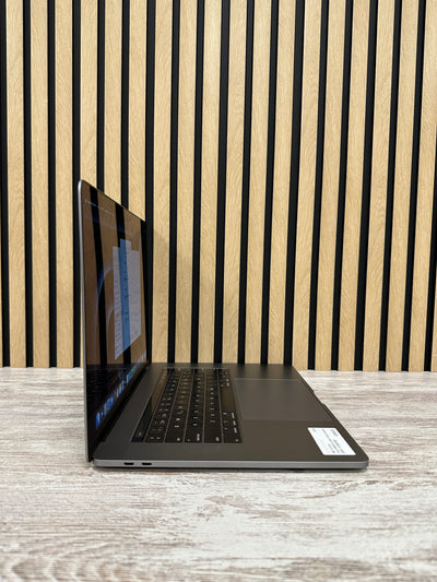 MacBook Pro 15" 2019 i9 32gb 512gb SSD