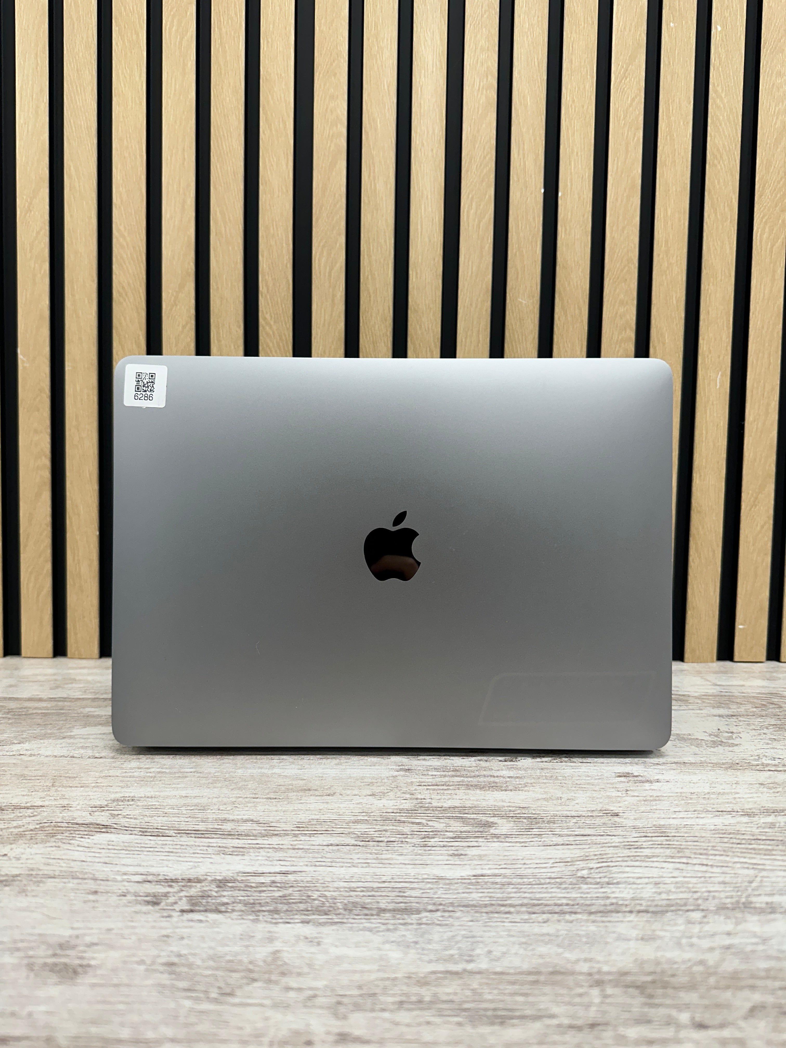 MacBook Pro 13" 2020 M1 8gb 512gb SSD