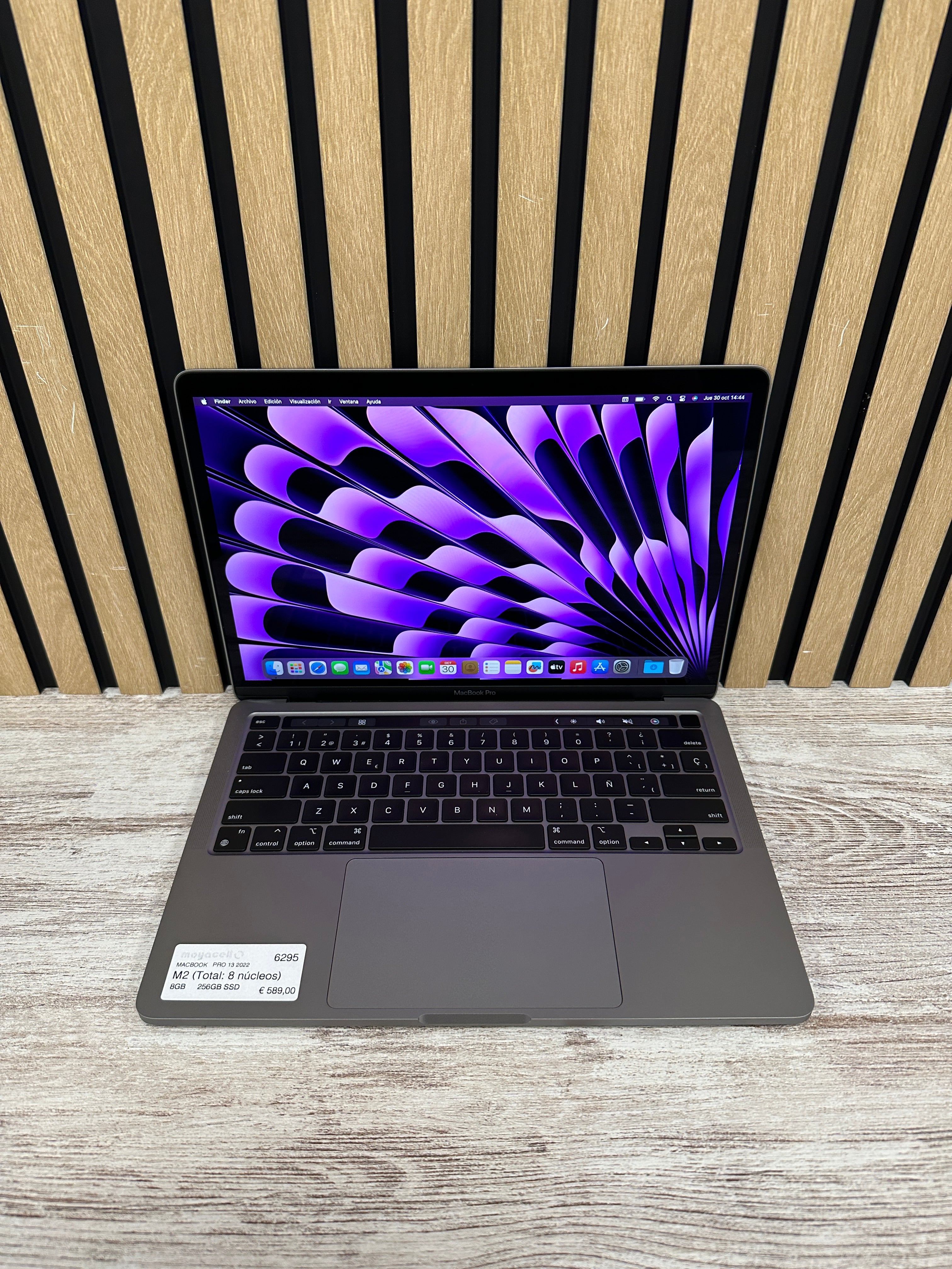 MacBook Pro 13" 2022 M2 8gb 256gb SSD