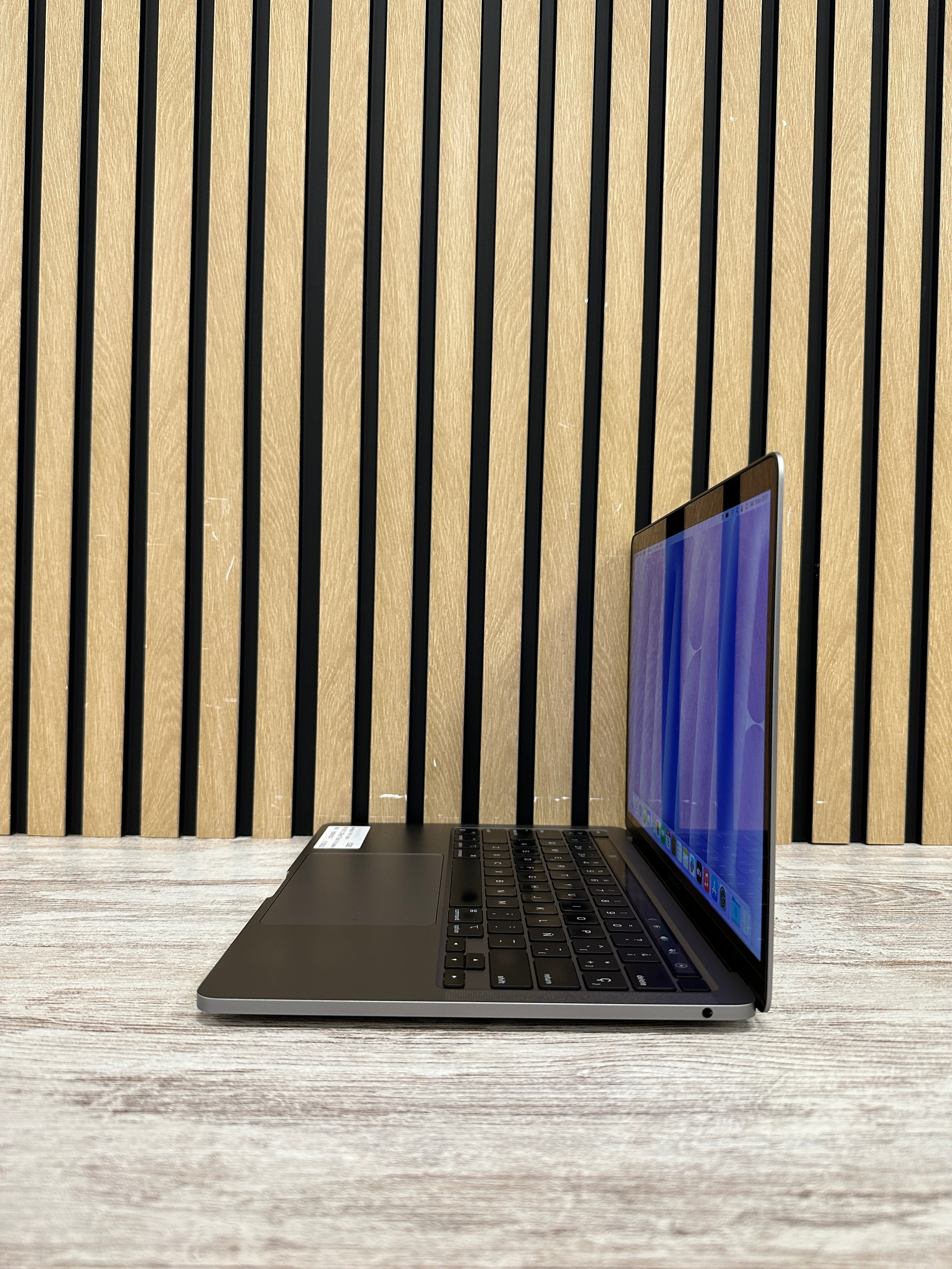 MacBook Pro 13" 2020 M1 8gb 256gb SSD