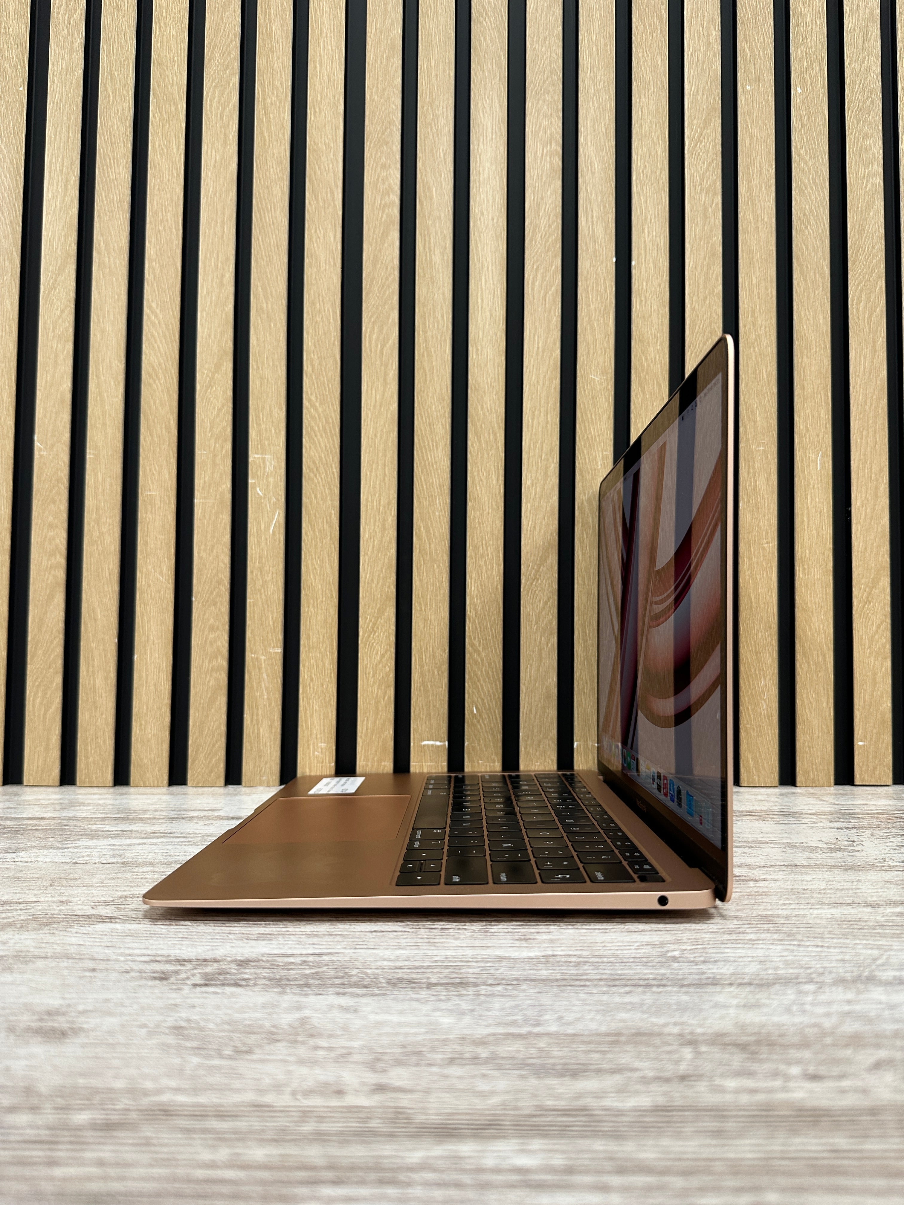 MacBook Air 13" 2019 i5 8gb 128gb SSD