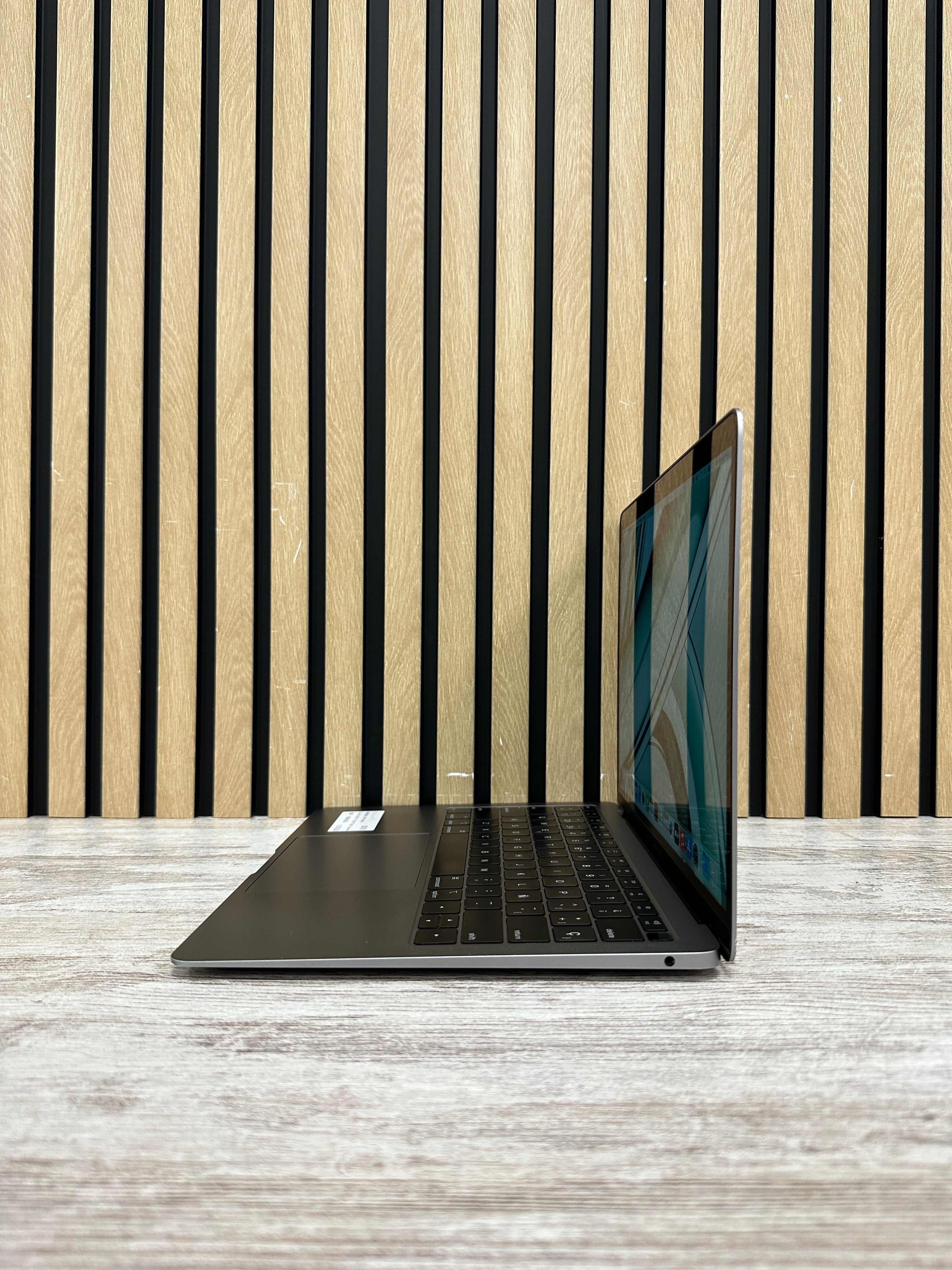 MacBook Air 13" 2019 i5 8gb 128gb SSD