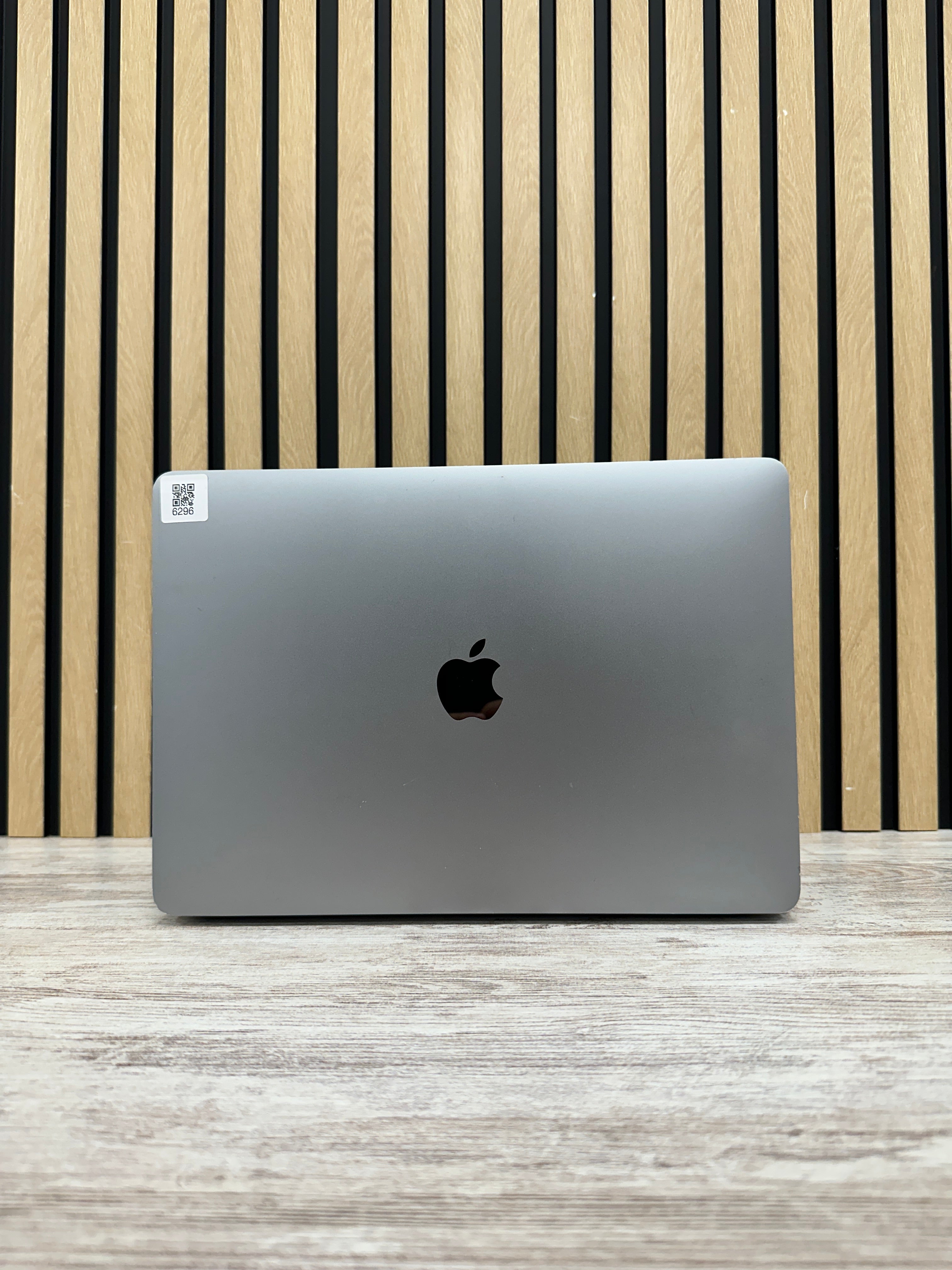 MacBook Pro 13" 2020 M1 8gb 512gb SSD