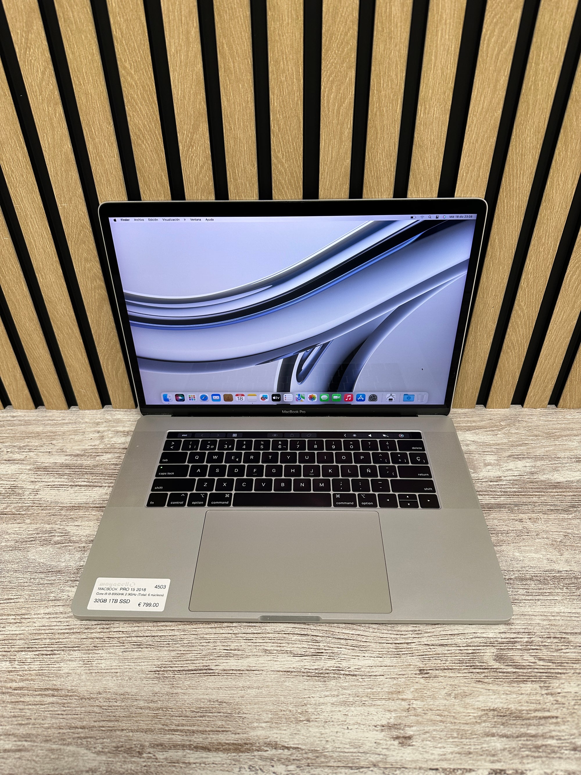 MacBook Pro 15" 2018 i9 32gb 1tb SSD