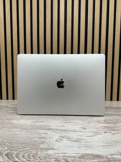 MacBook Pro 15" 2018 i9 32gb 1tb SSD