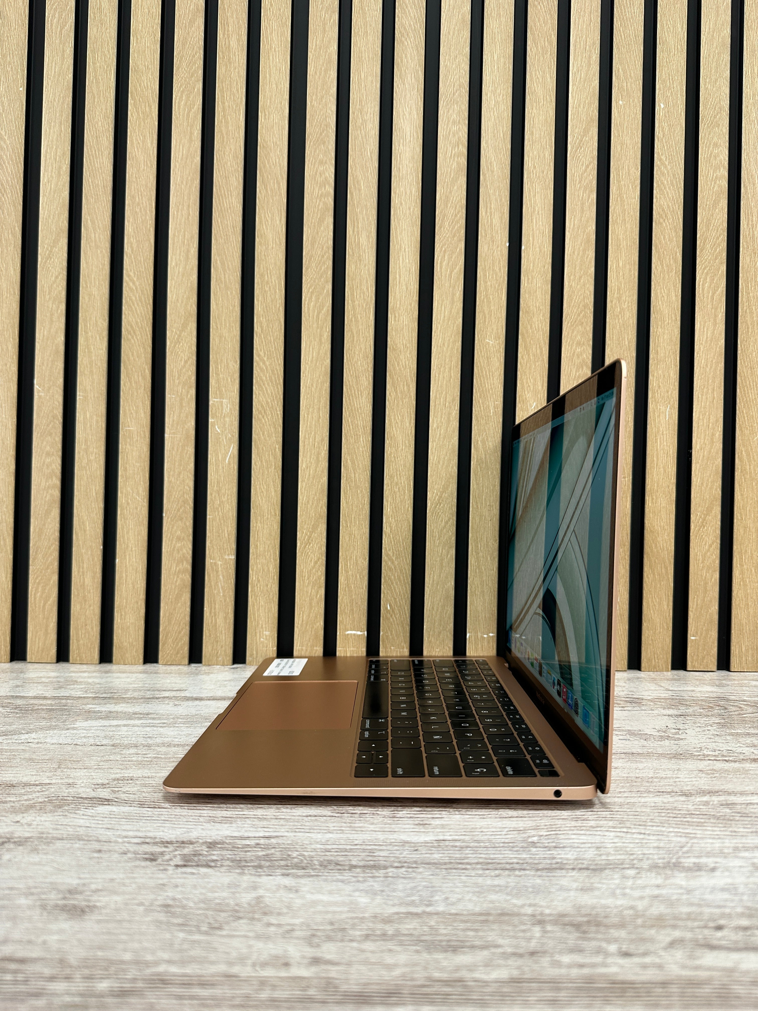 MacBook Air 13" 2019 i5 8gb 128gb SSD