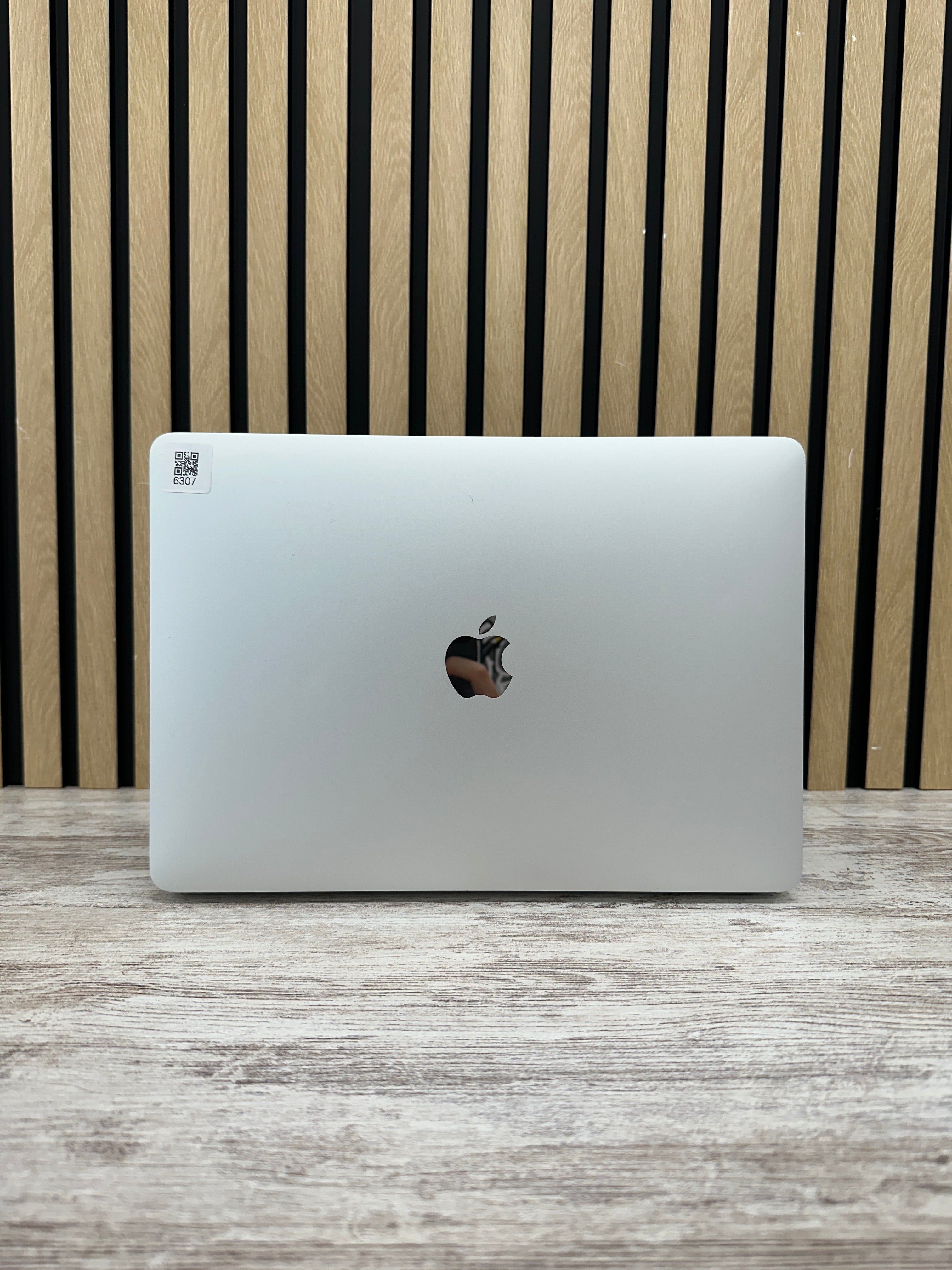MacBook Air 13" 2020 M1 8gb 256gb SSD