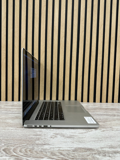 MacBook Pro 15" 2012 i7 8gb 250gb SSD