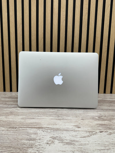 MacBook Pro 13" 2015 i5 8gb 128gb SSD