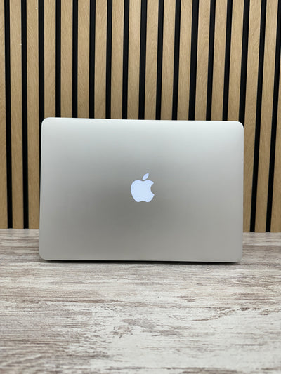 MacBook Air 13" 2017 i5 8gb 128gb SSD