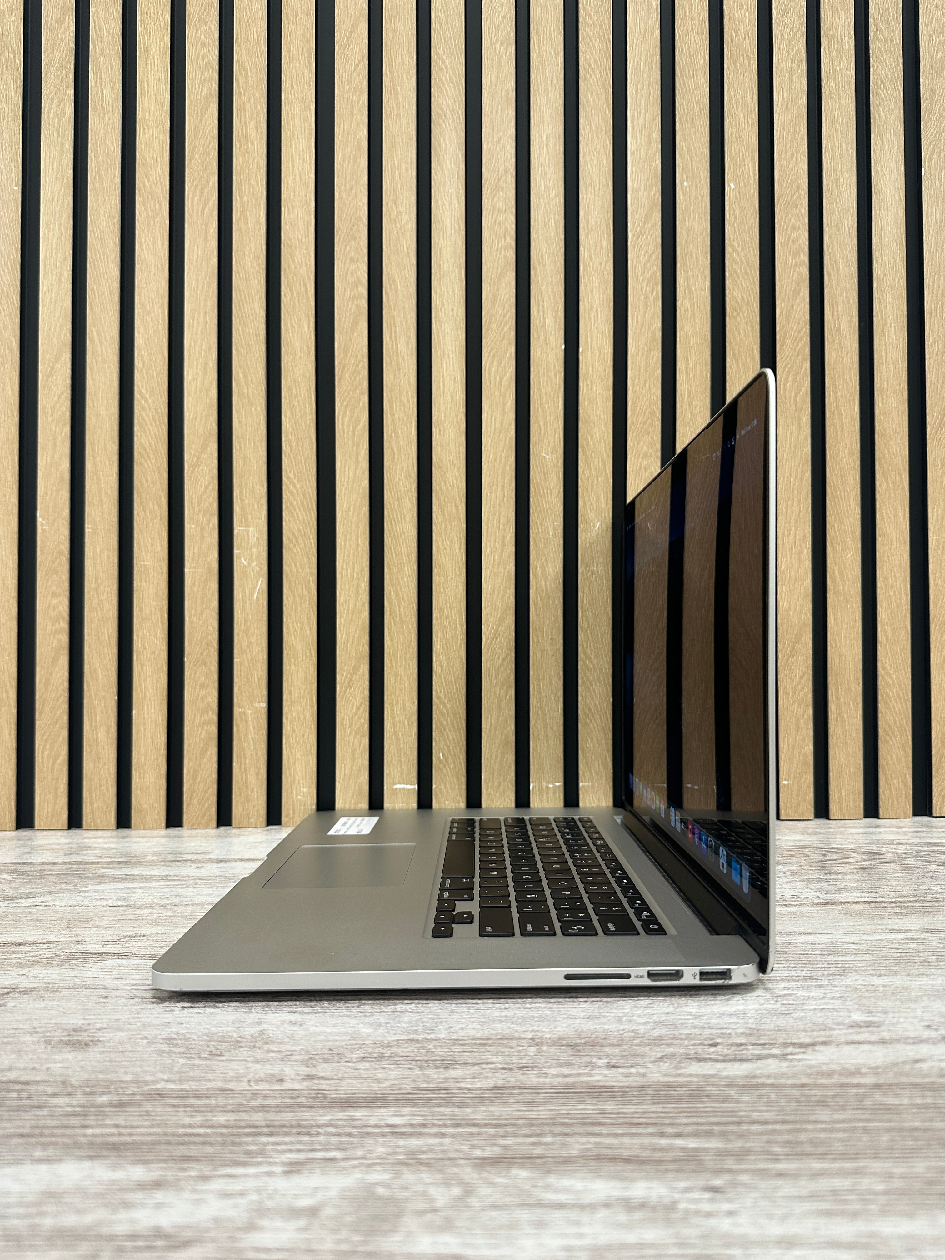 MacBook Pro 15" 2014 i7 16gb 500gb SSD