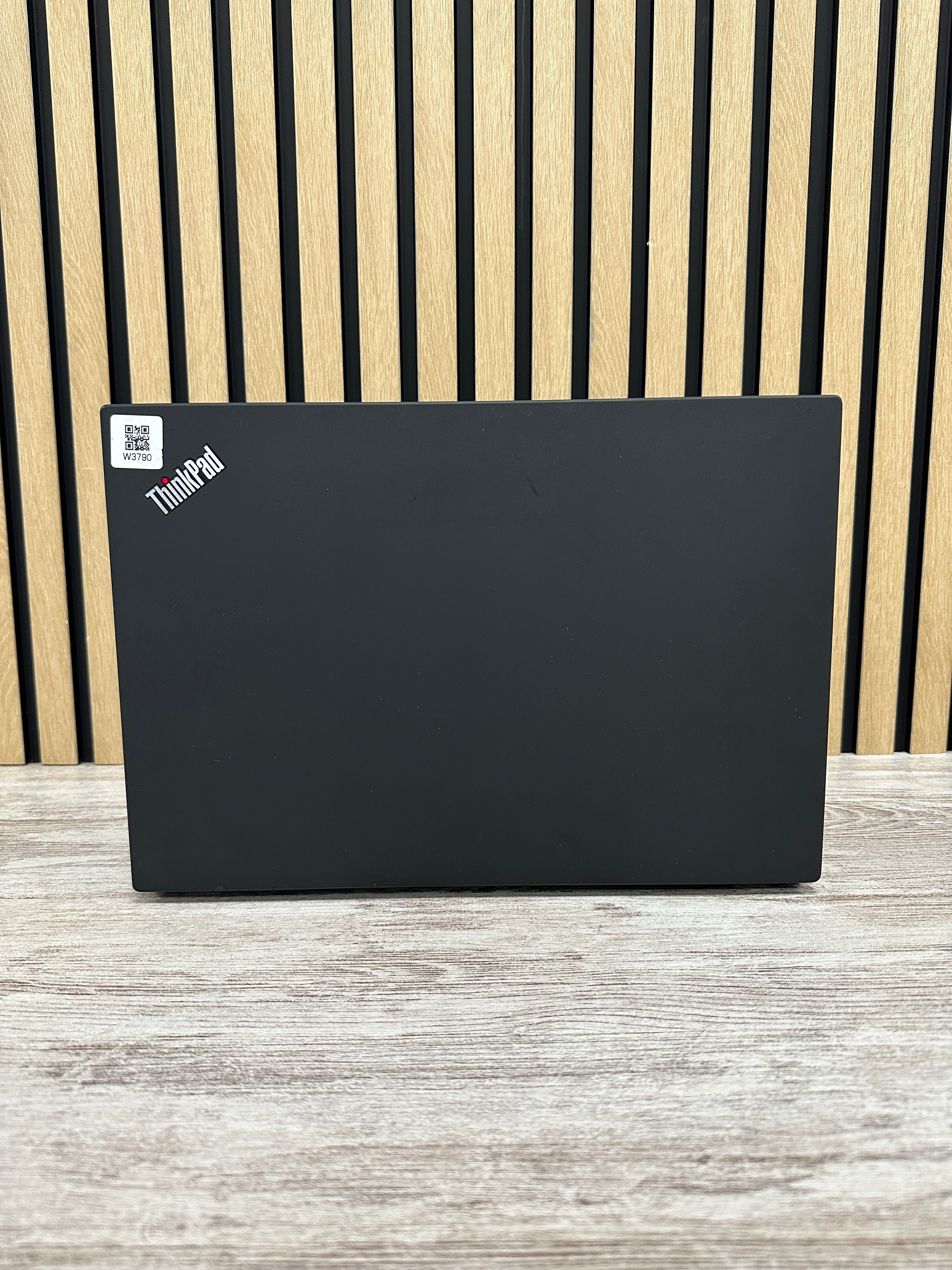LENOVO THINKPAD T14 (GEN 1) i5 8GB 256GB SSD 14"