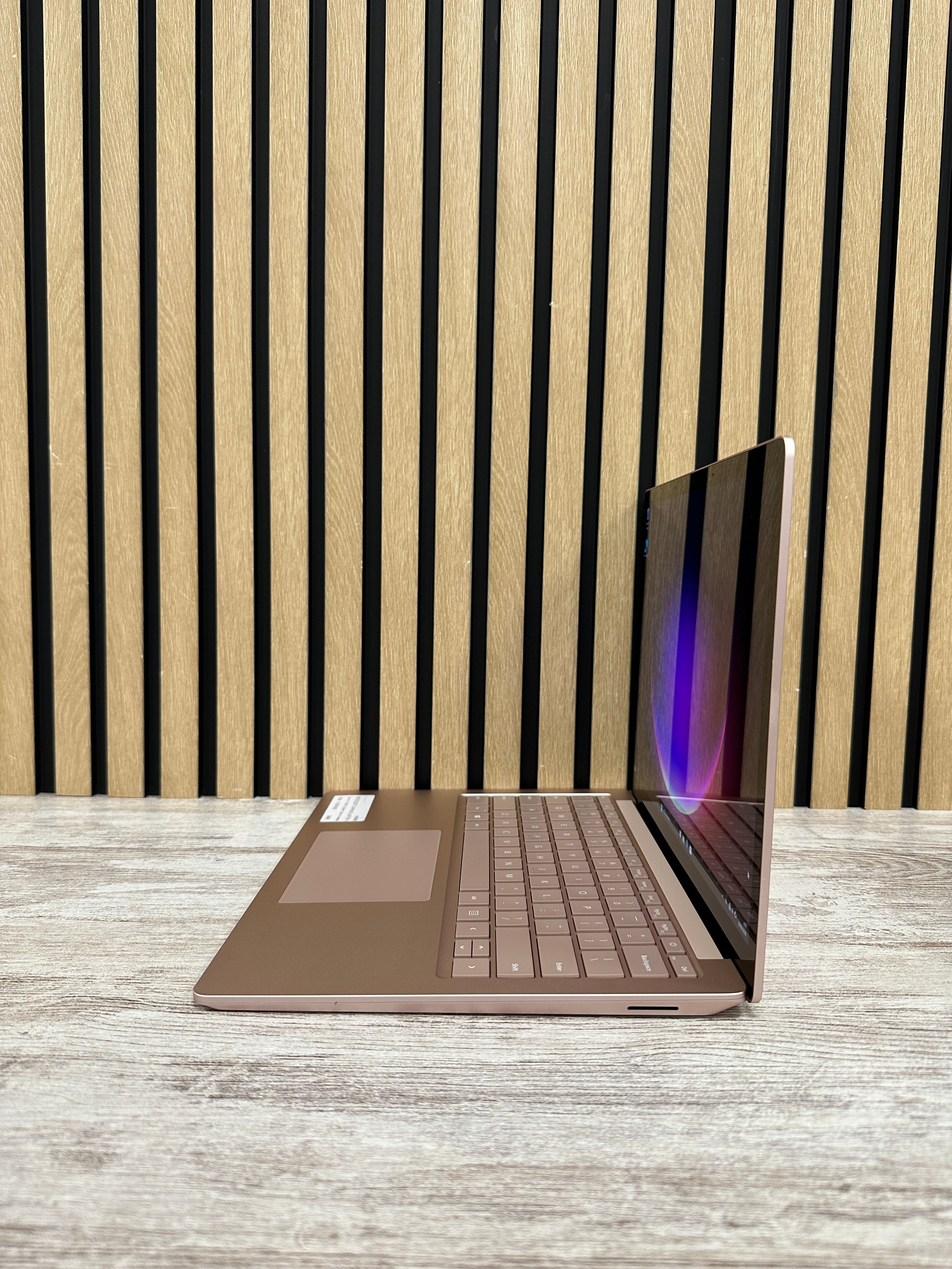 MICROSOFT SURFACE LAPTOP 4 Core i7 i7-1185G7 3.0GHz (Total: 4 núcleos) 16GB 512GB SSD 13.5"