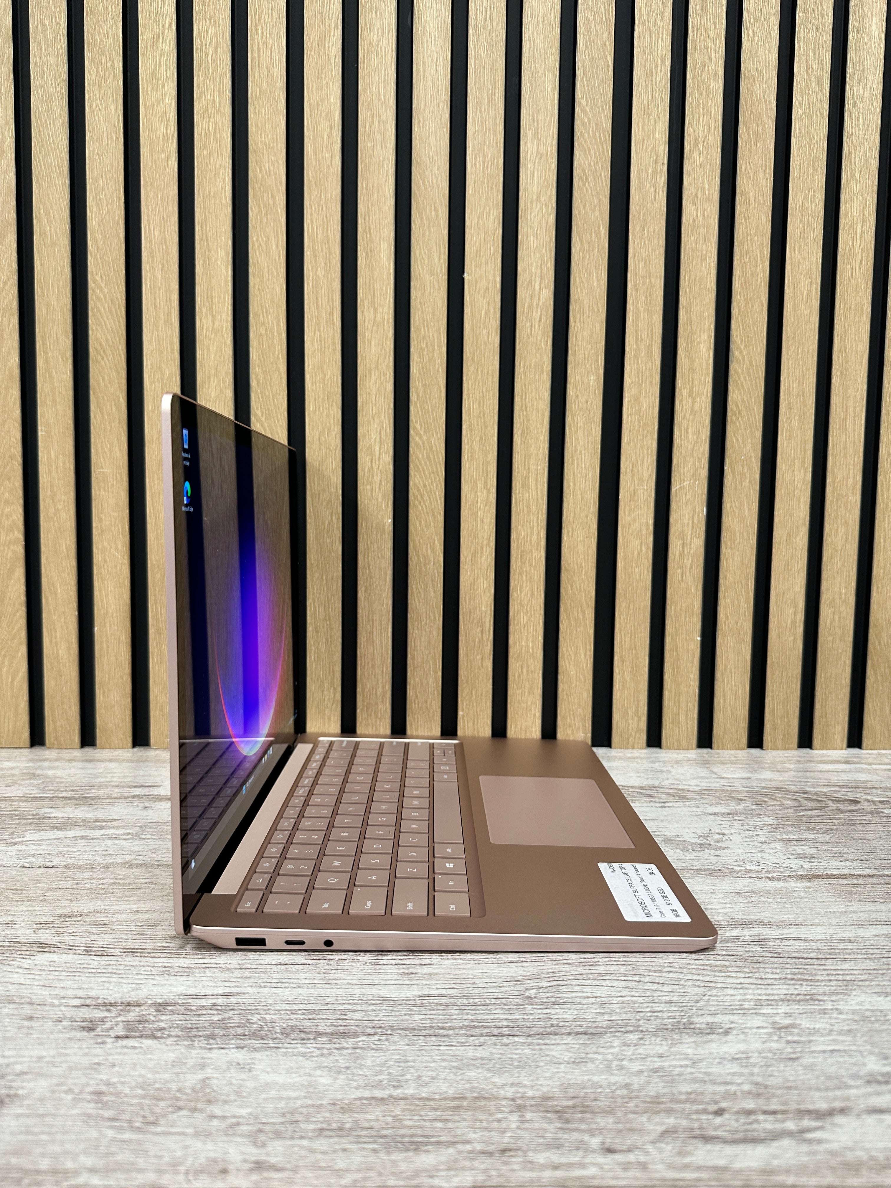 MICROSOFT SURFACE LAPTOP 4 Core i7 i7-1185G7 3.0GHz (Total: 4 núcleos) 16GB 512GB SSD 13.5"