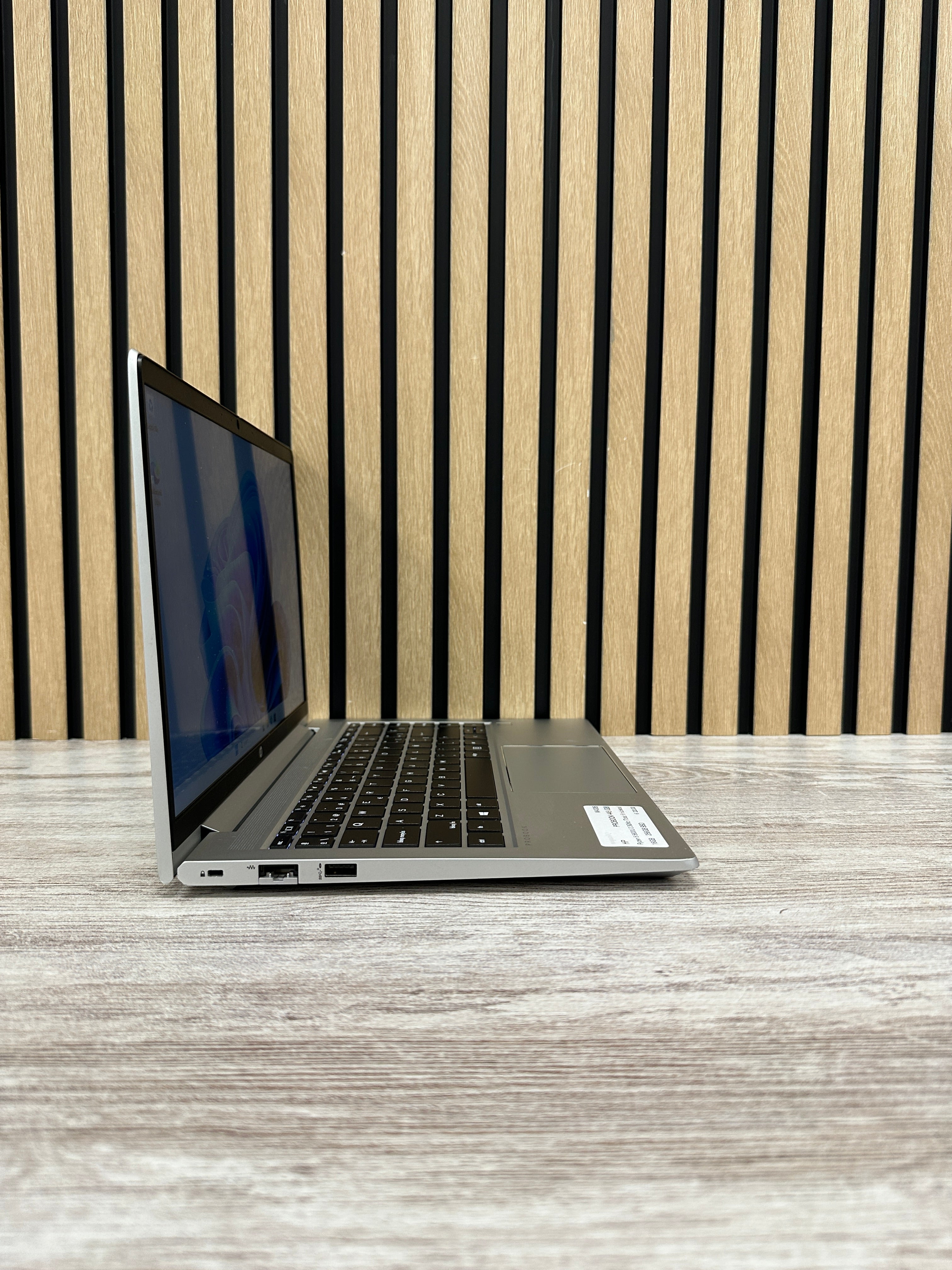 HP PROBOOK 445 (G8) Ryzen 5 5600U 2.3GHz (Total: 6 núcleos) 16GB 256GB SSD 14.0"