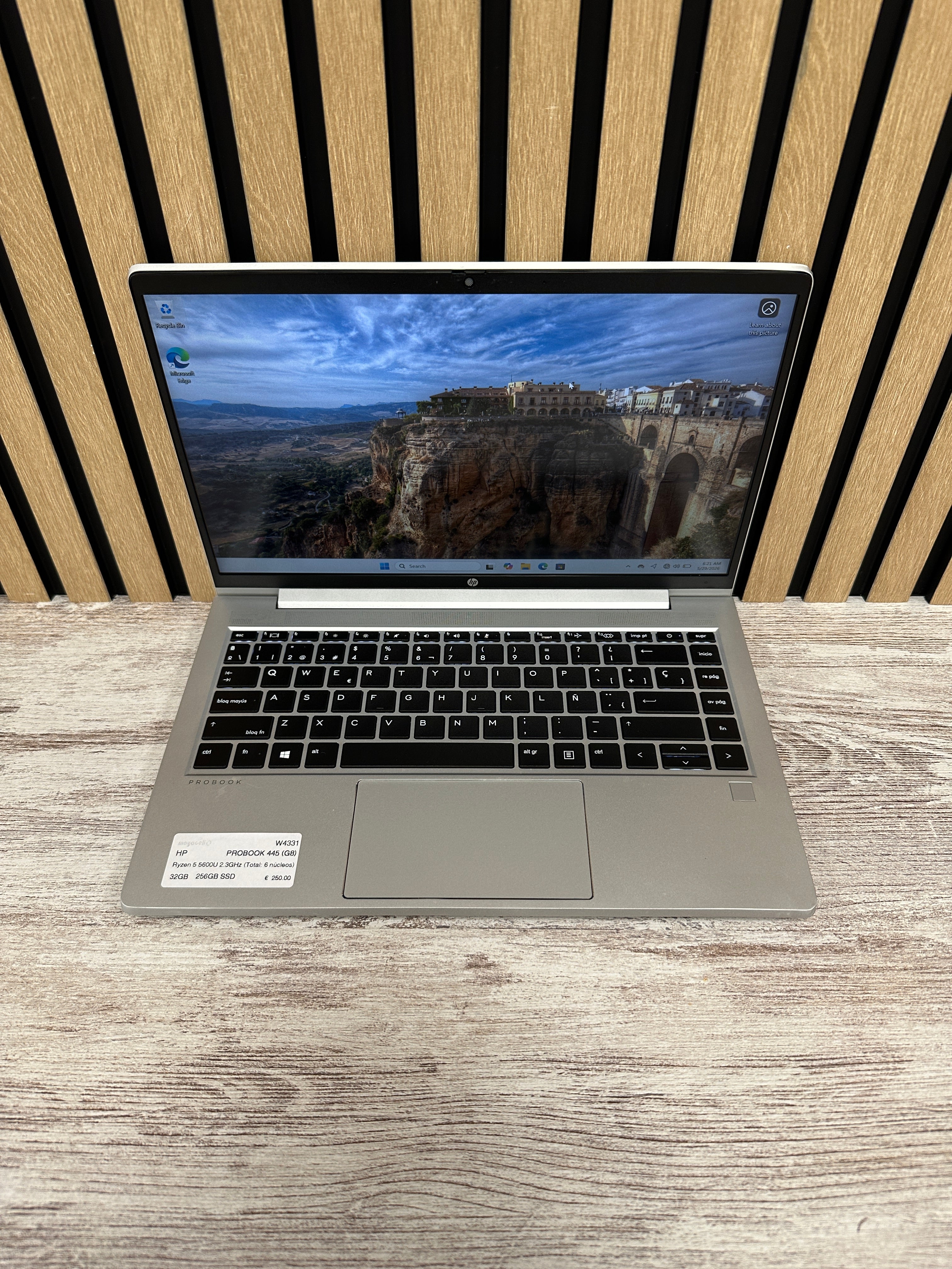 HP PROBOOK 445 (G8) Ryzen 5 5600U 2.3GHz (Total: 6 núcleos) 32GB 256GB SSD 14"
