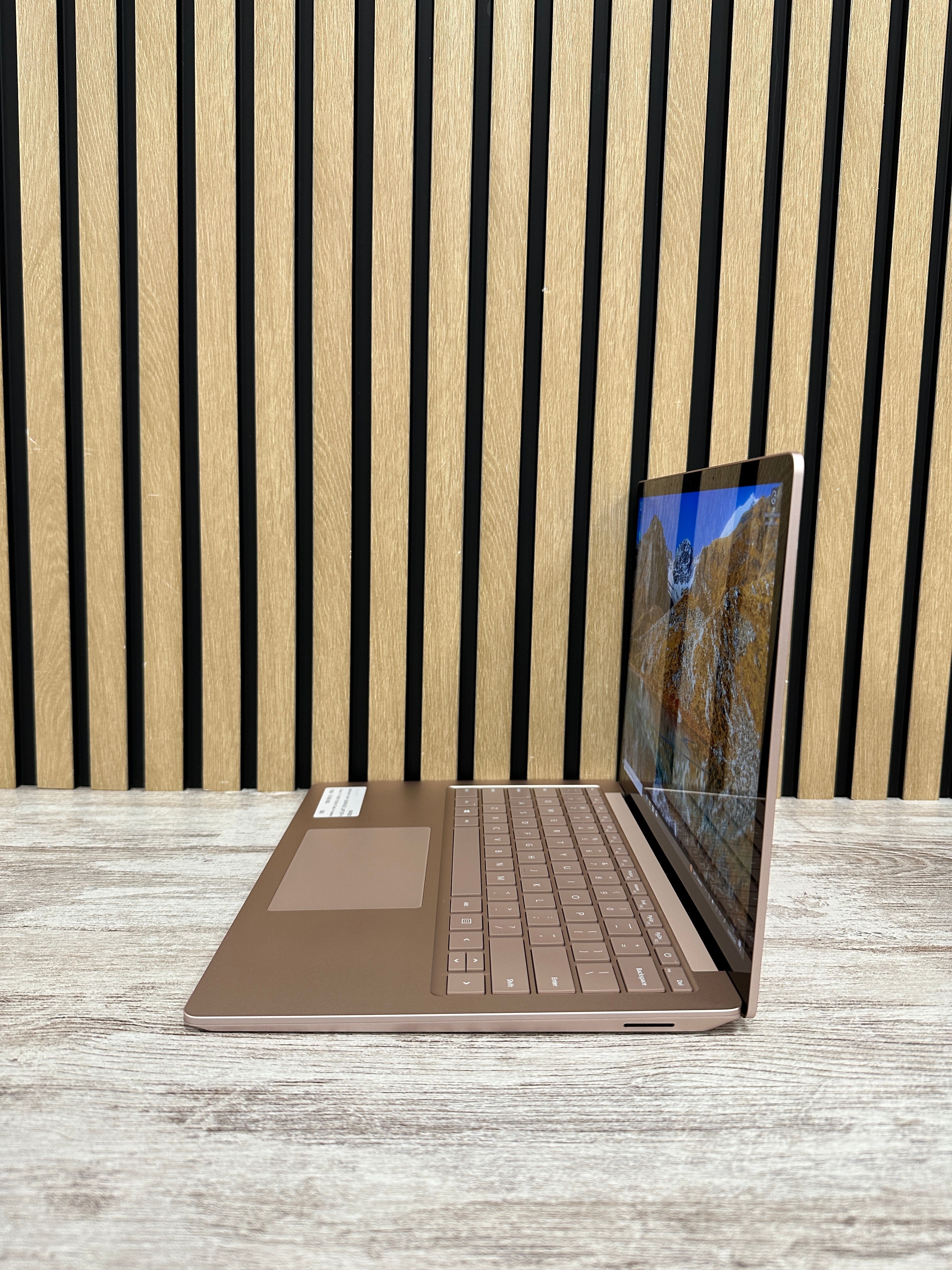 MICROSOFT CORP. SURFACE LAPTOP 4 Core i7 i7-1185G7 3.0GHz (Total: 4 núcleos) 16GB 512GB SSD 13.5"
