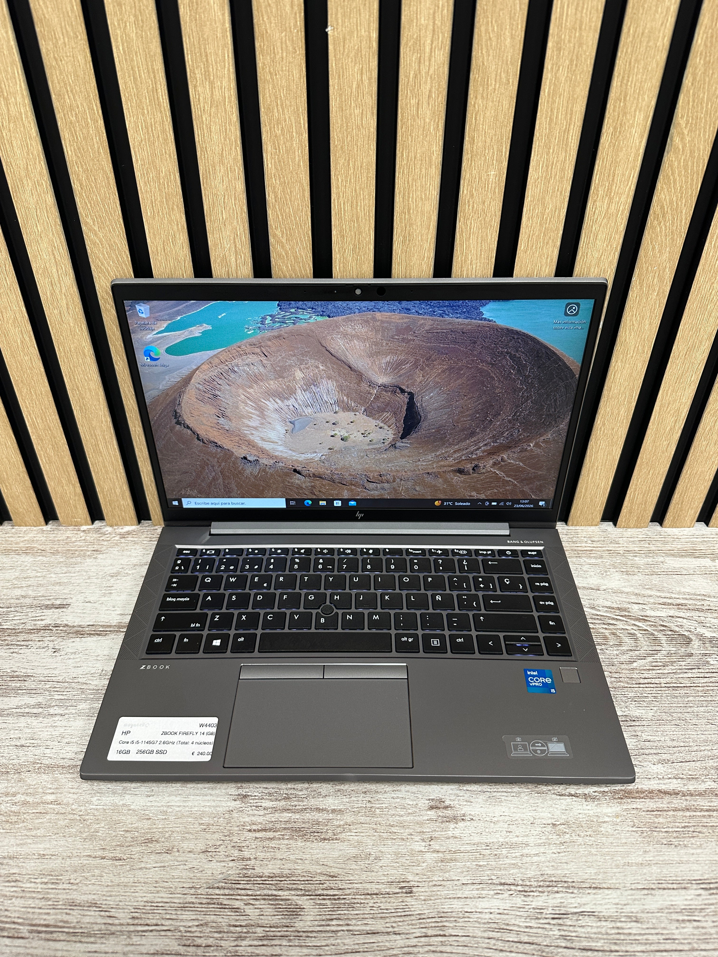 HP ZBOOK FIREFLY 14 (G8) Core i5 i5-1145G7 2.6GHz (Total: 4 núcleos) 16GB 256GB SSD 14.0"