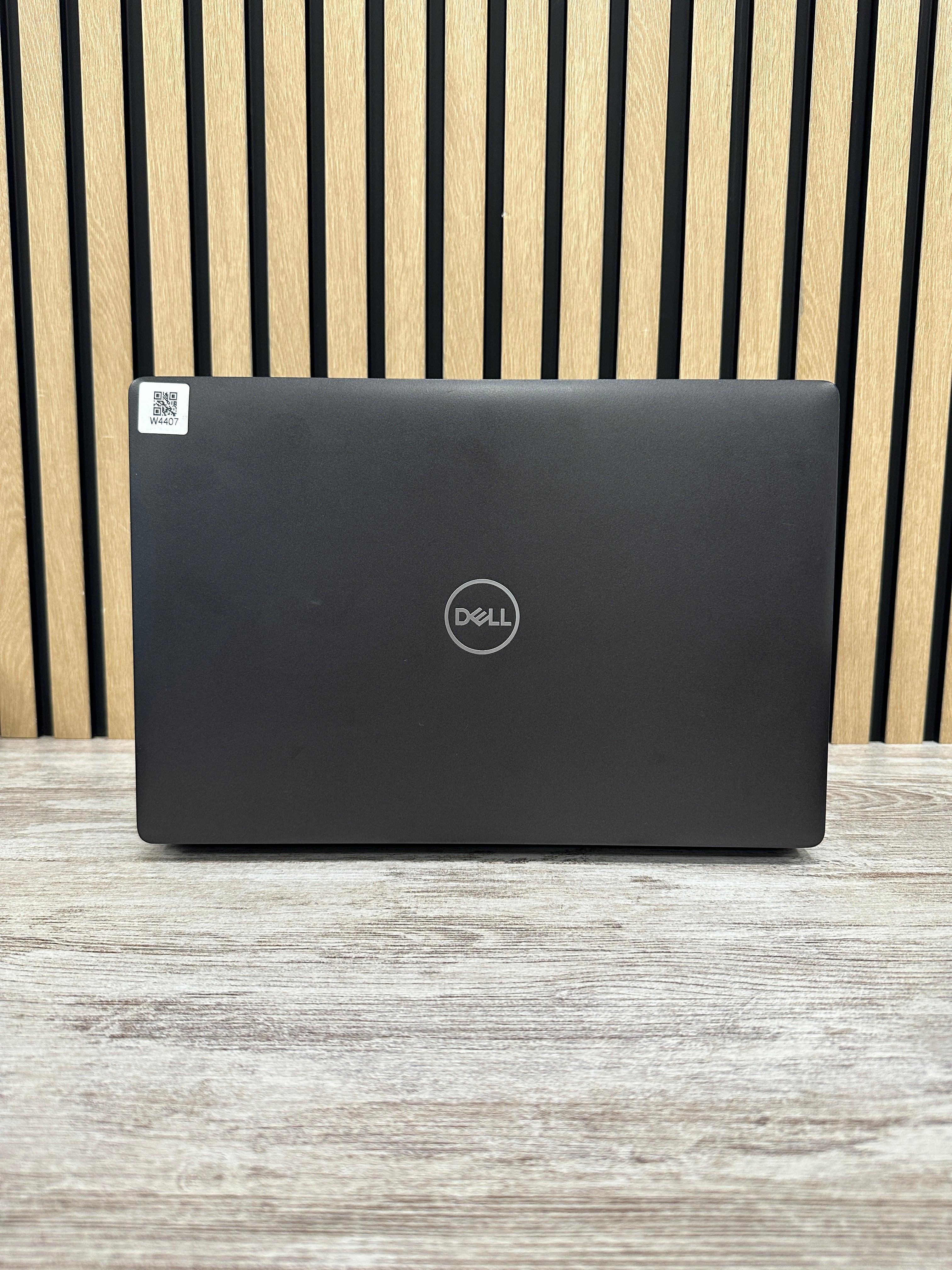 DELL LATITUDE 5400 Core i7 i7-8665U 1.9GHz (Total: 4 cores) 16GB 512GB SSD 14"