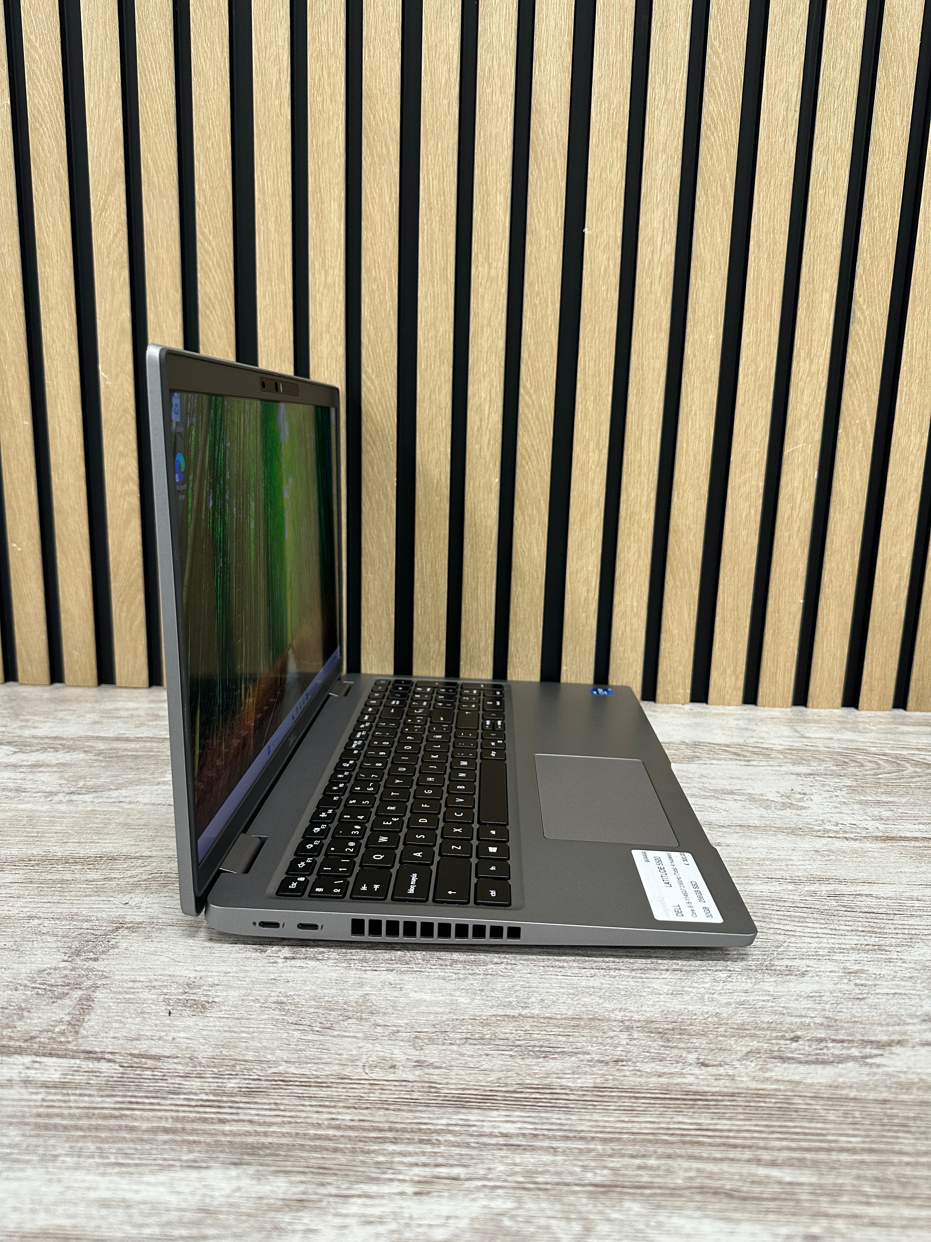 DELL LATITUDE 5520 i5 32GB 256GB SSD 15.6"