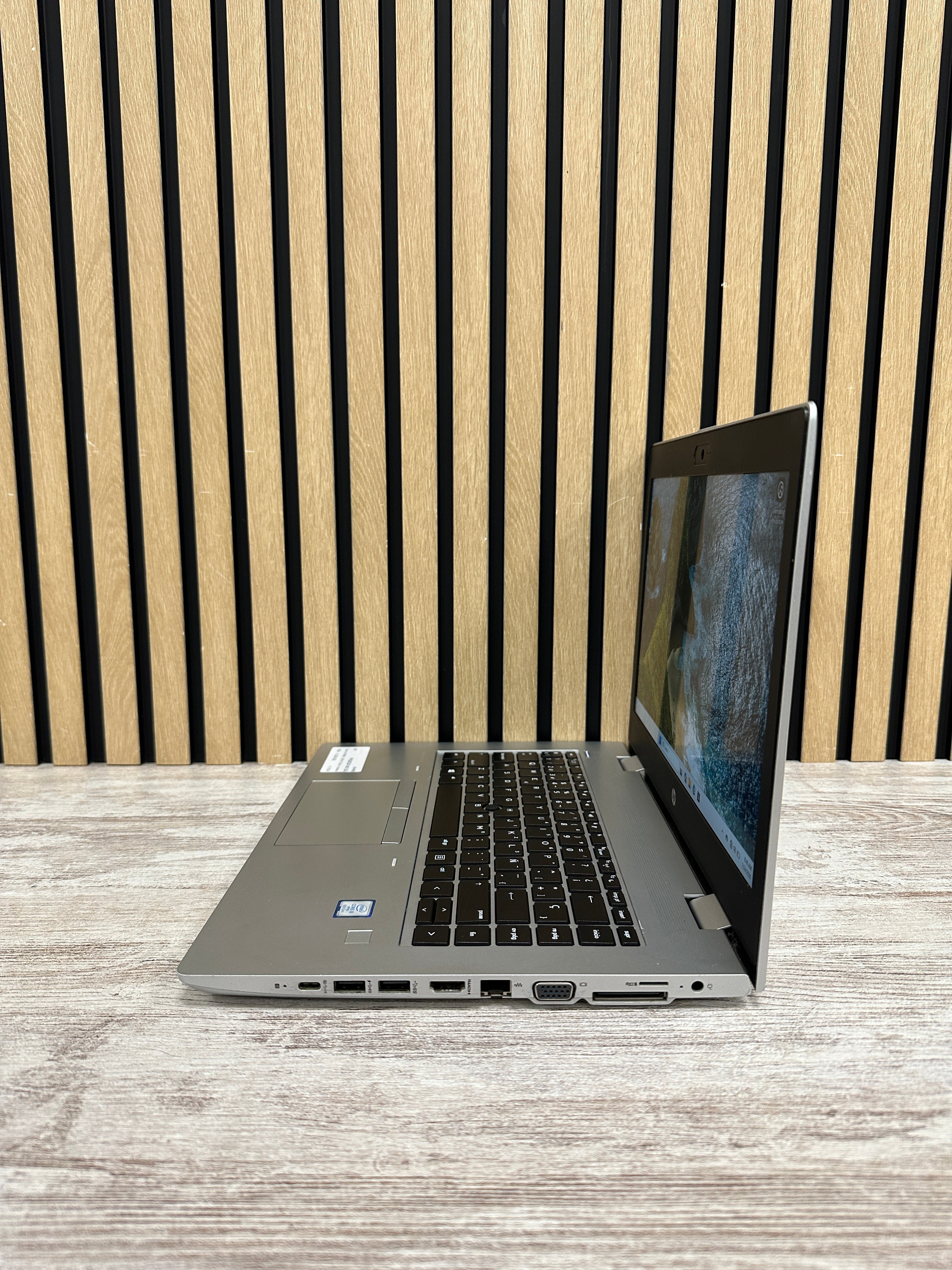 HP PROBOOK 640 (G5) i5 16GB 512GB SSD 14"
