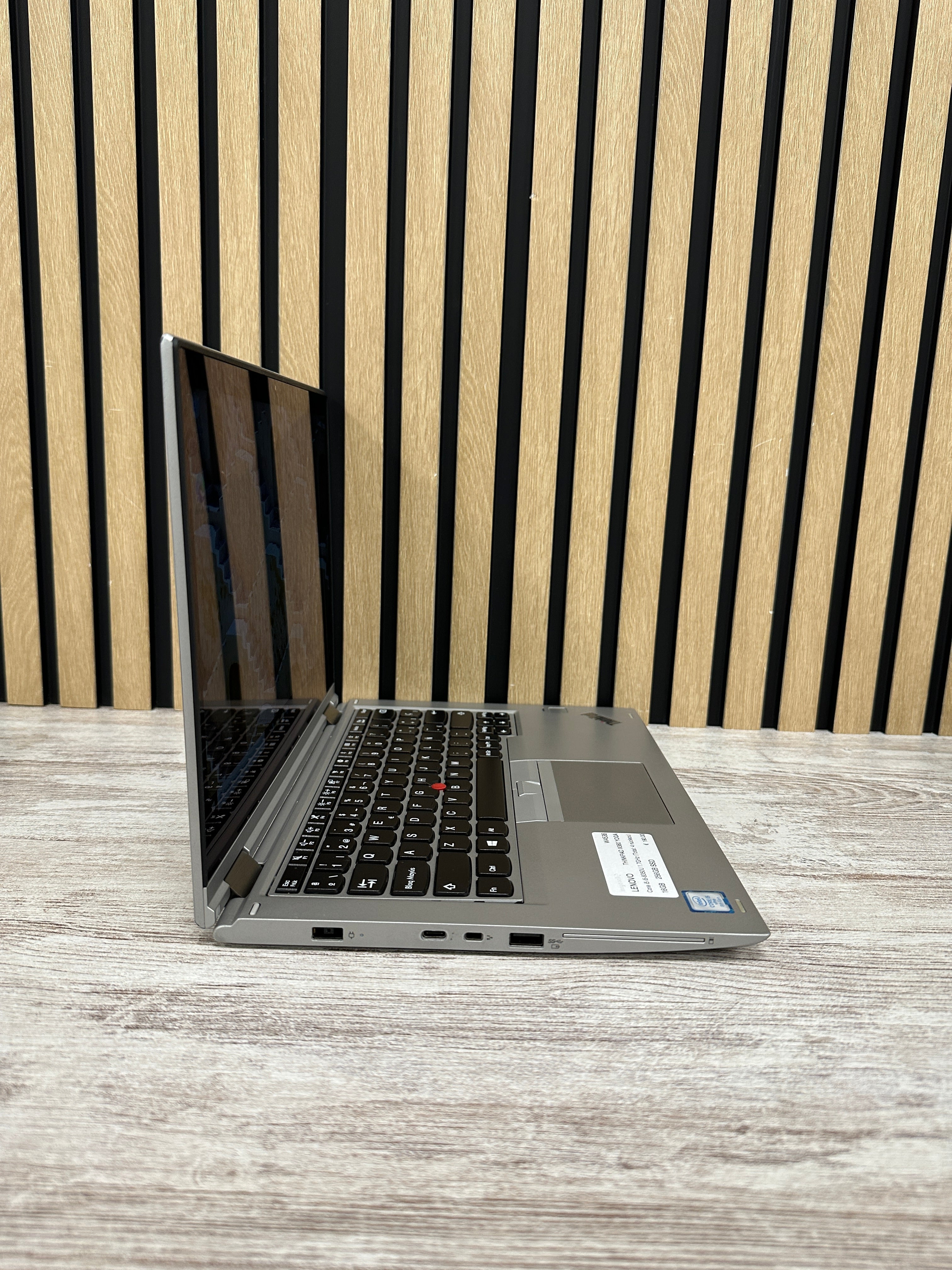 LENOVO THINKPAD X380 YOGA i5 16GB 256GB SSD 13.3"