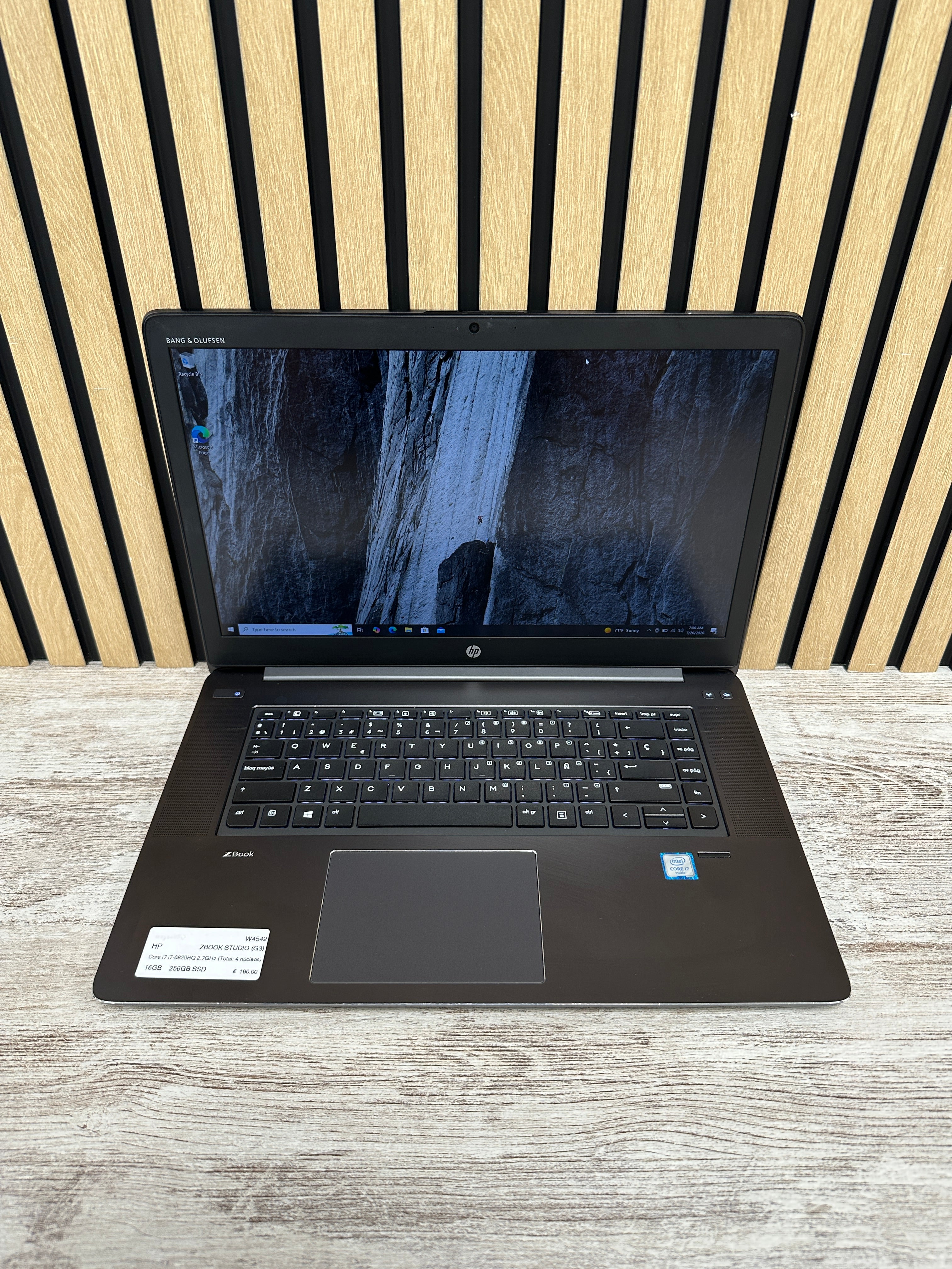 HP ZBOOK STUDIO (G3) i7 16GB 256GB SSD 15.6" - Moyacell