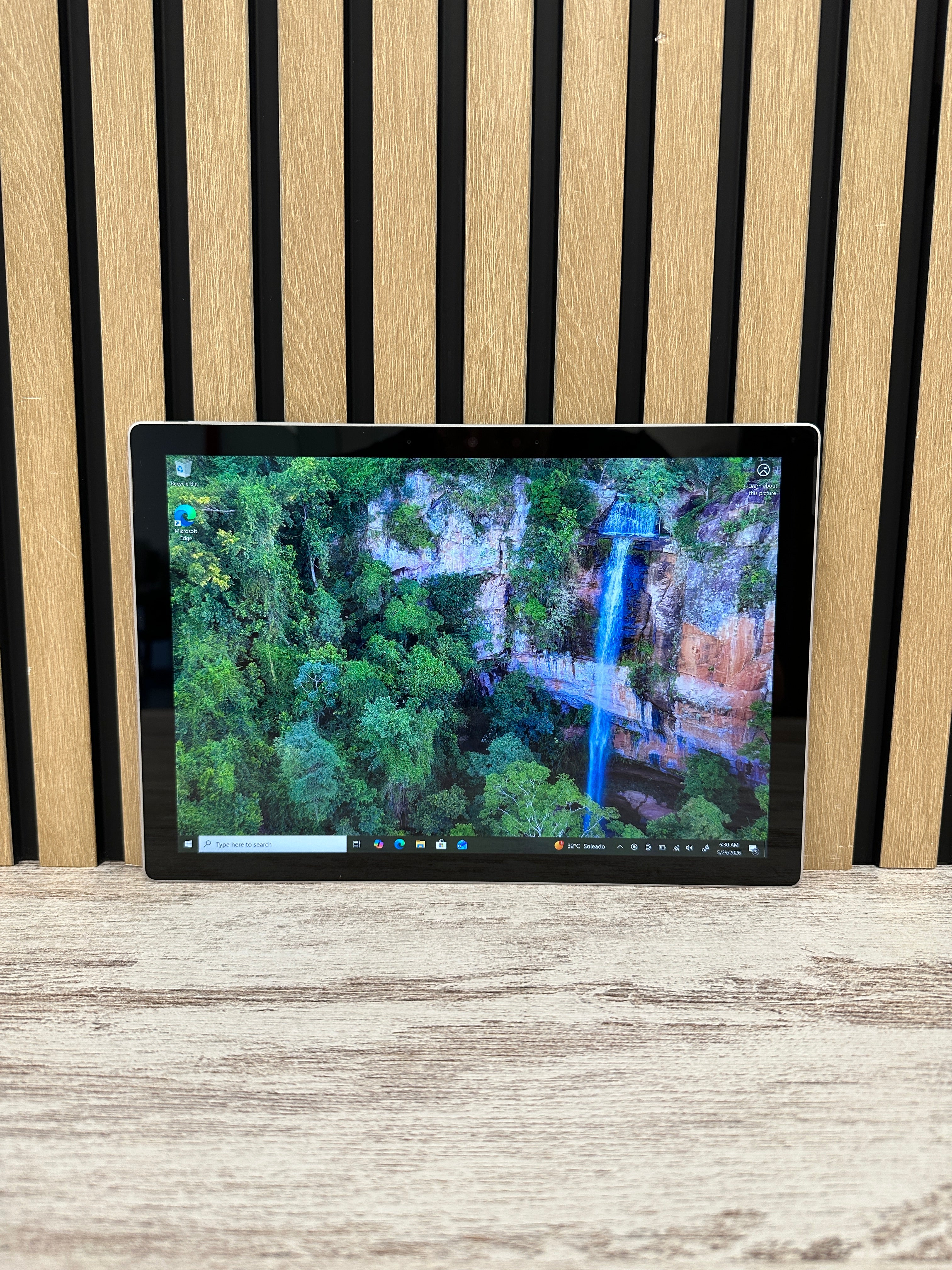 MICROSOFT SURFACE PRO 7 Core i7 i7-1065G7 1.3GHz (Total: 4 cores) 16GB 256GB SSD 12.3"