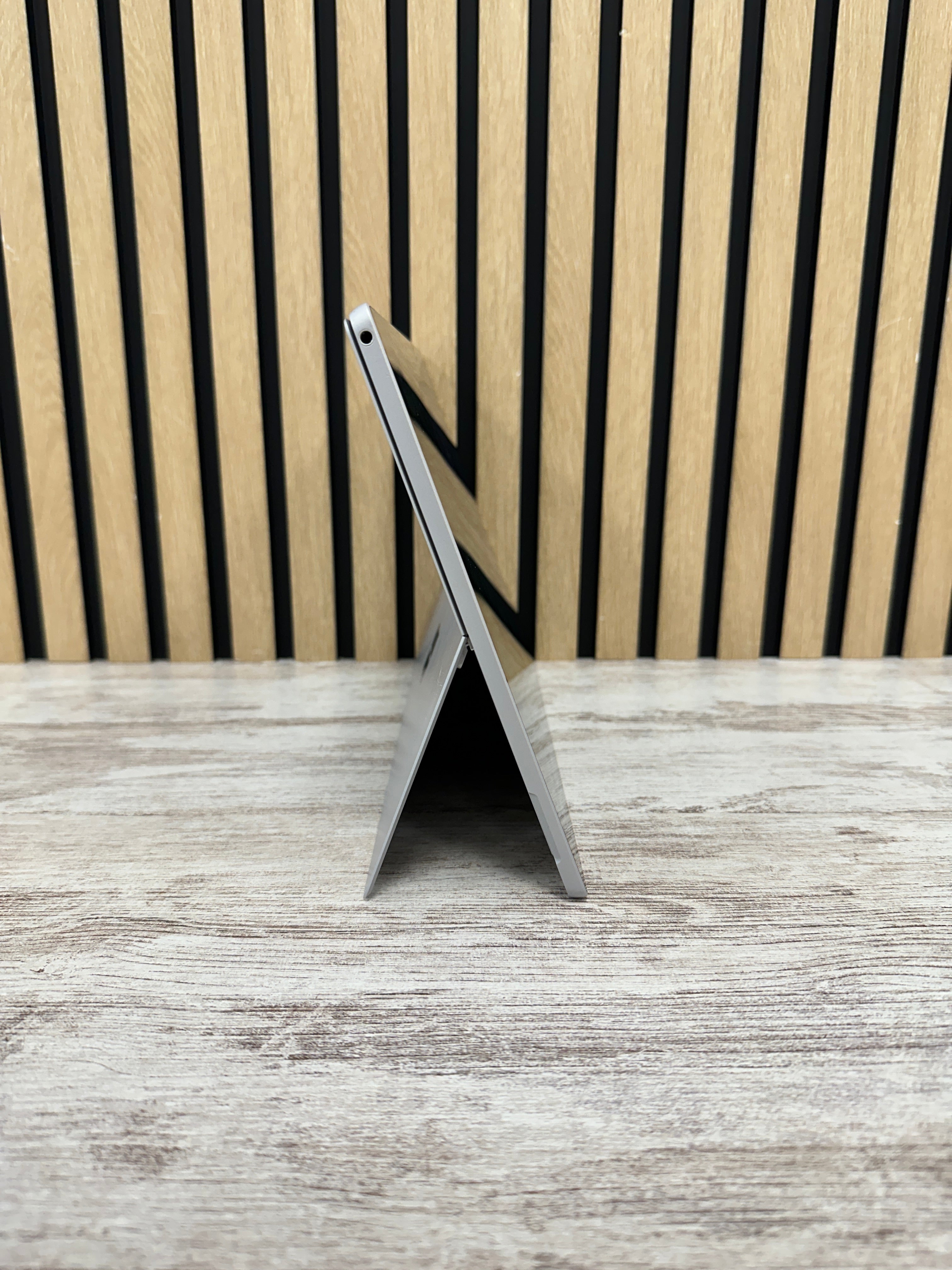 MICROSOFT SURFACE PRO 7 Core i7 i7-1065G7 1.3GHz (Total: 4 cores) 16GB 256GB SSD 12.3"