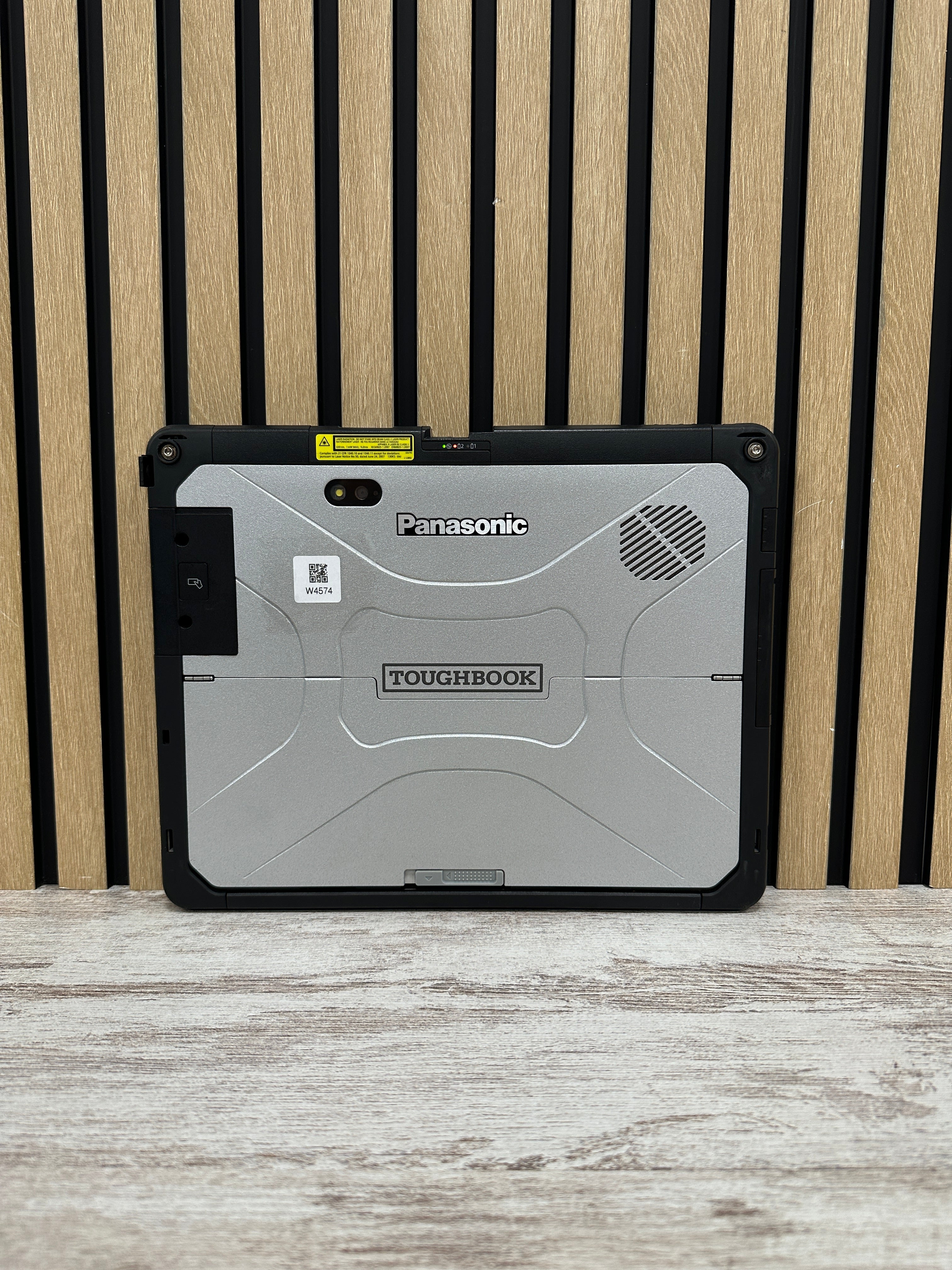 PANASONIC TOUGHBOOK CF-33 Core i5 i5-7300U 2.6GHz (Total: 2 cores) 8GB 256GB SSD 12.0"