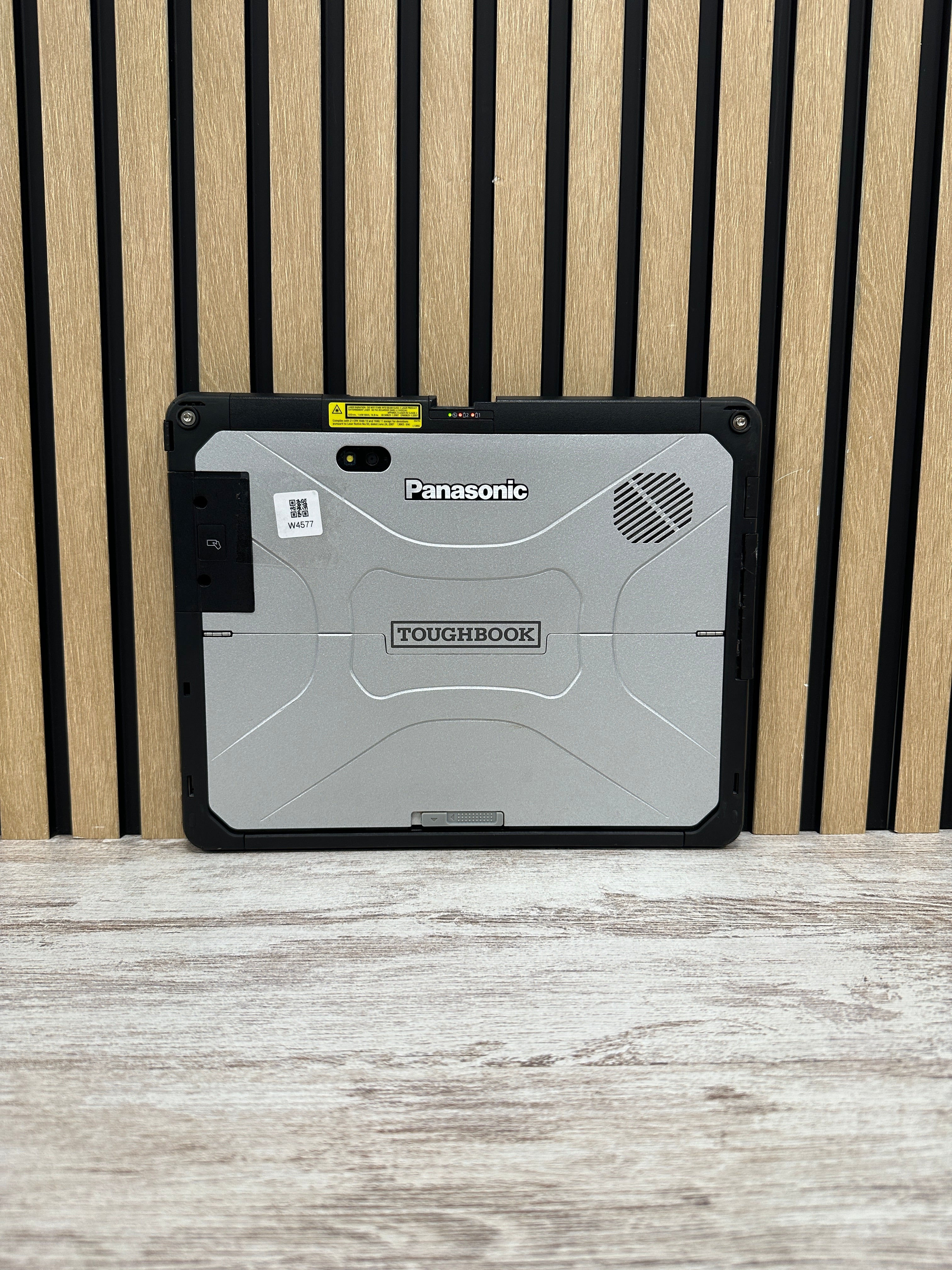 PANASONIC TOUGHBOOK CF-33 Core i5 i5-7300U 2.6GHz (Total: 2 cores) 8GB 256GB SSD 12.0"
