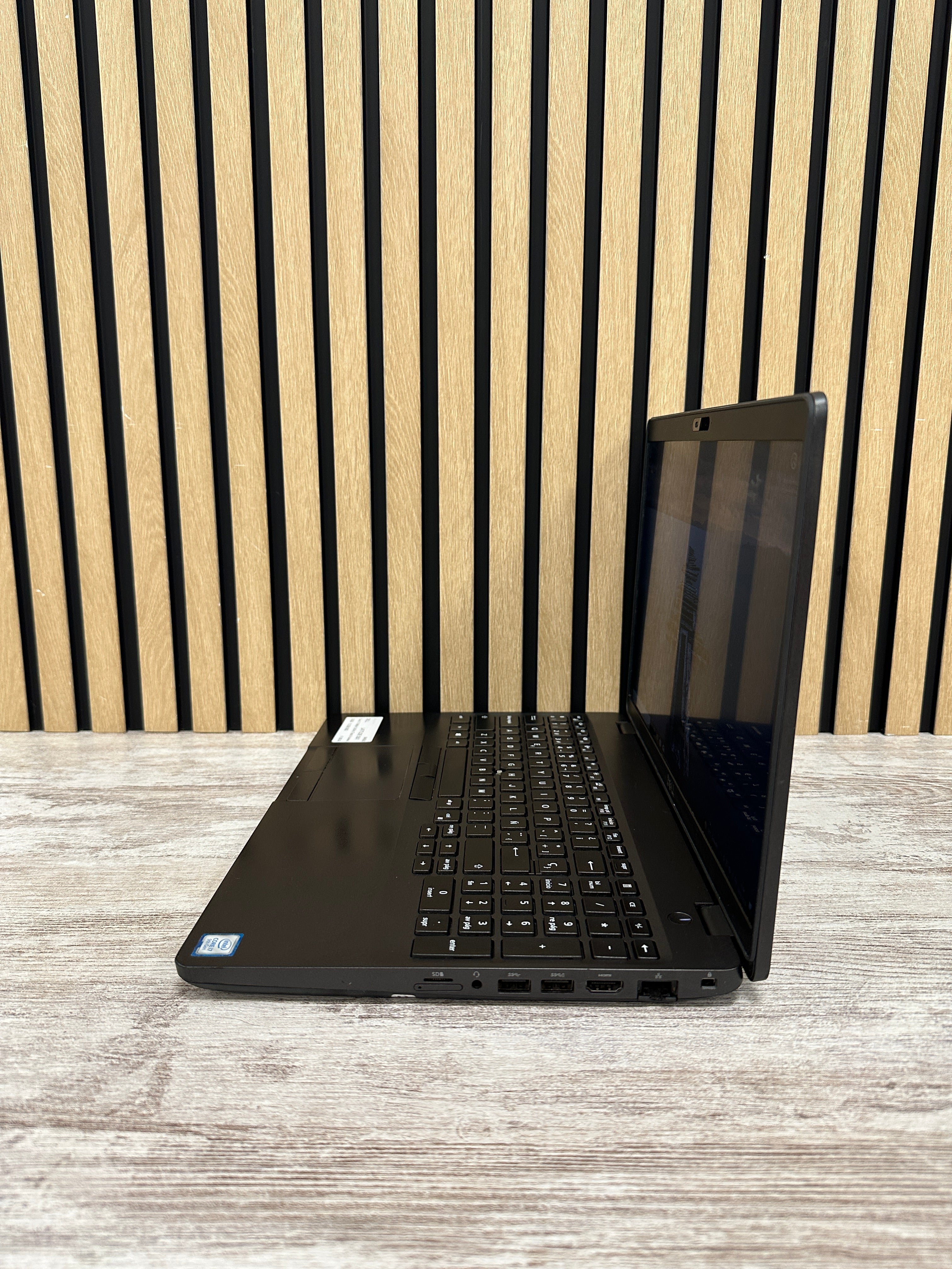 DELL LATITUDE 5501 i7 32GB 512GB SSD 15.6"