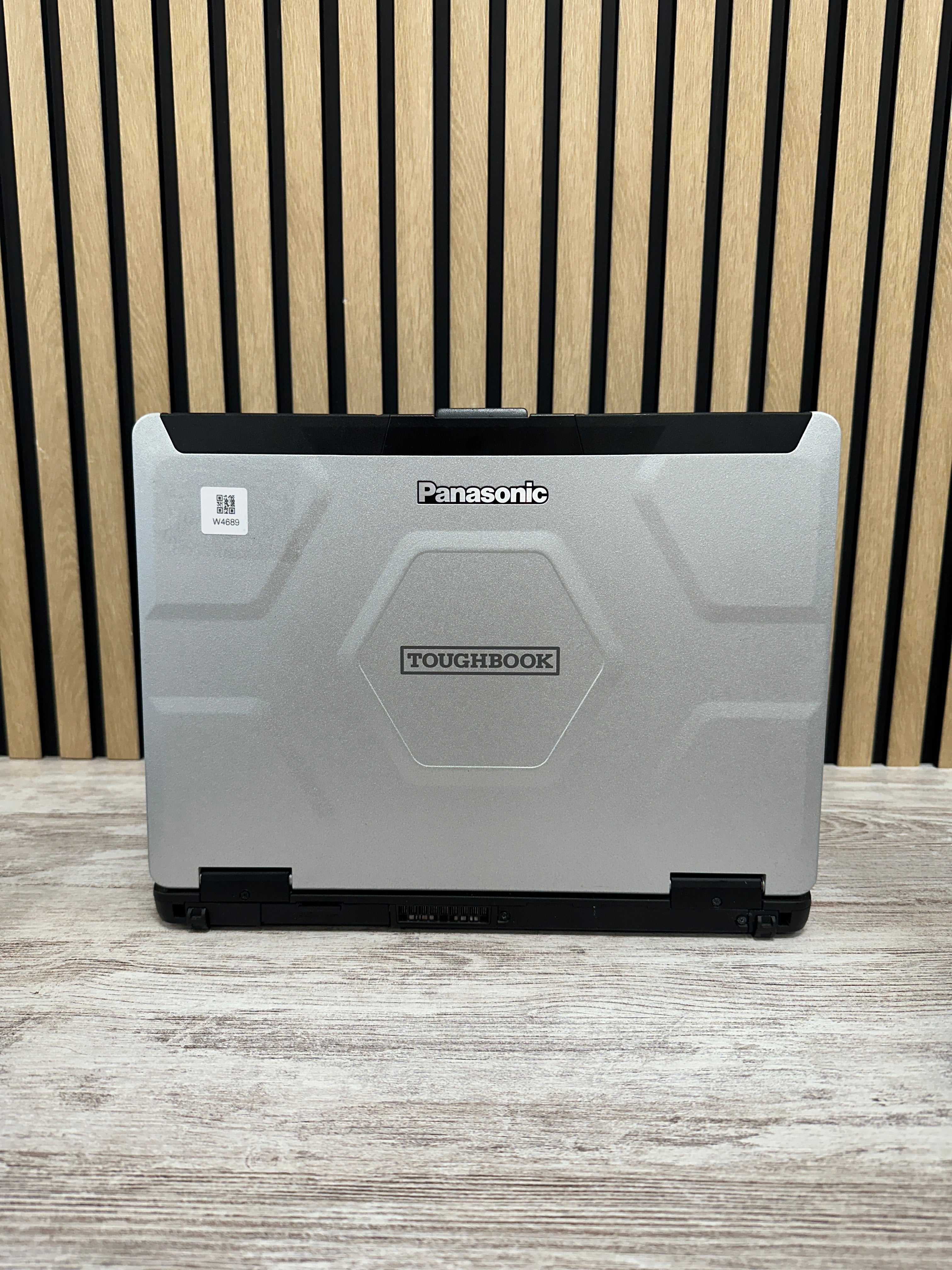PANASONIC TOUGHBOOK CF-54 i5 8GB 256GB SSD 14"