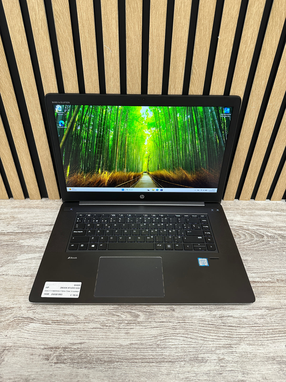 HP ZBOOK STUDIO (G3) i7 16GB 256GB SSD 15.6" - Moyacell