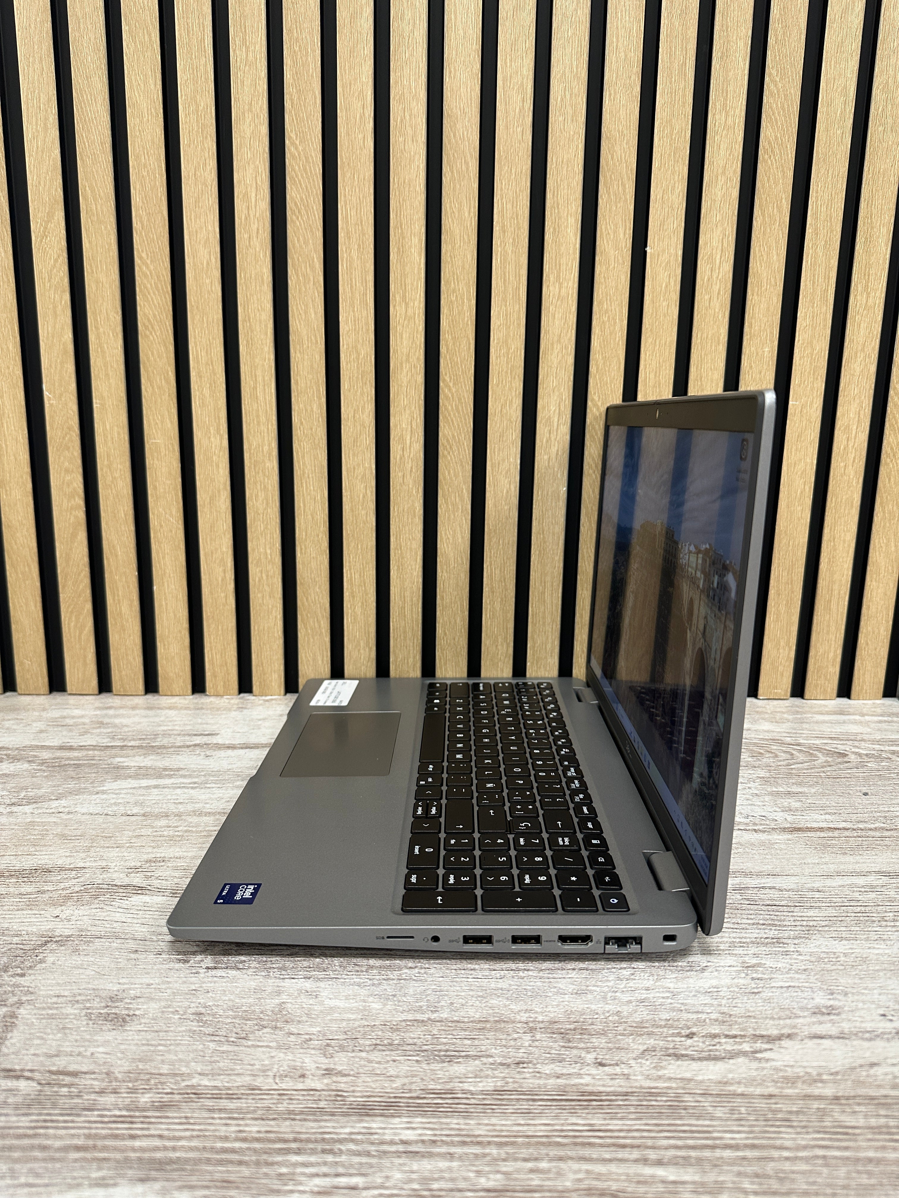 DELL LATITUDE 5550 Ultra 5 16GB 256GB SSD