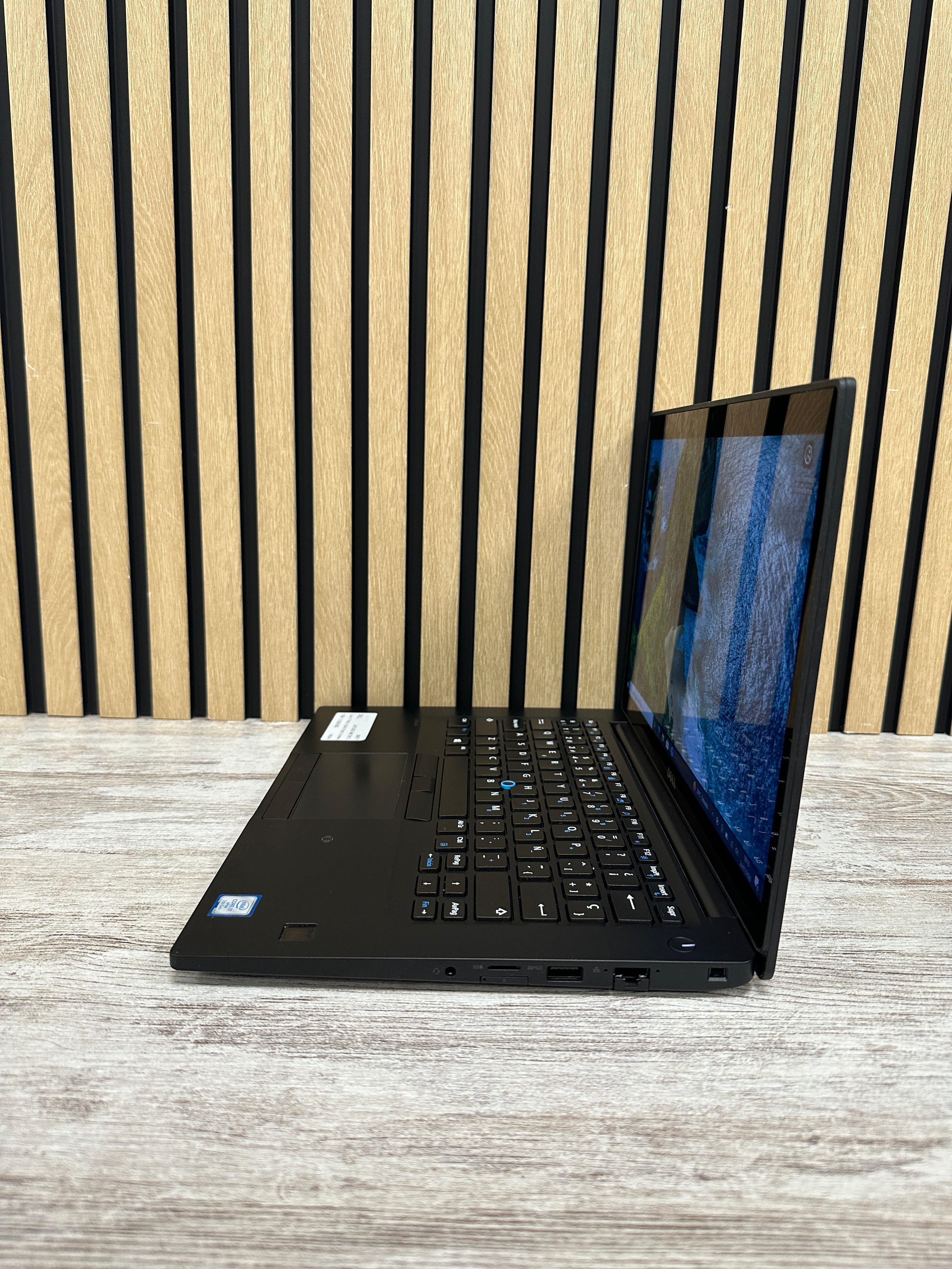 DELL LATITUDE 7480 TÁCTIL i7 16GB 512GB SSD 14"