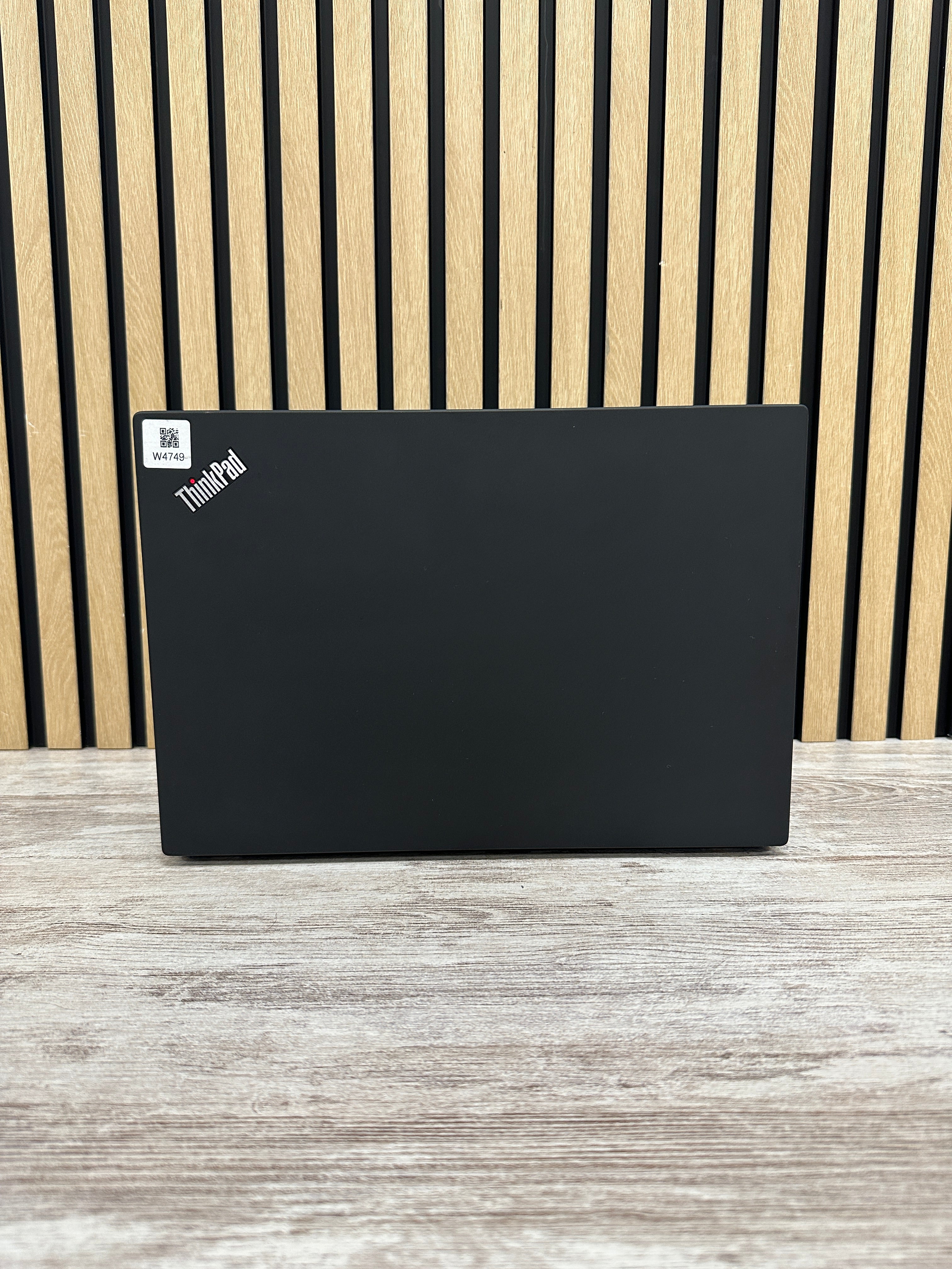 LENOVO THINKPAD T14 (GEN 2) i5 16GB 256GB SSD 14"